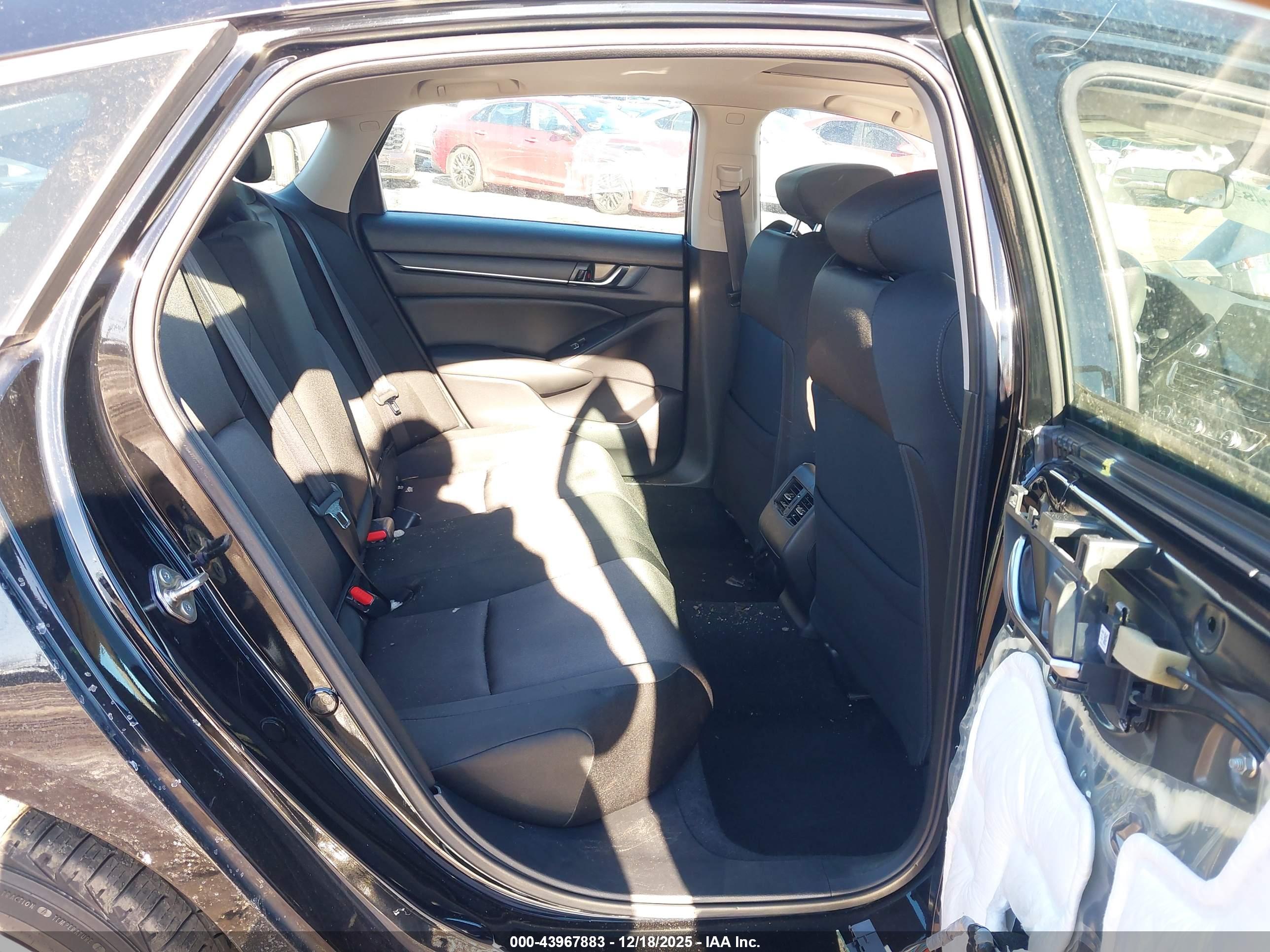 HONDA ACCORD image 8