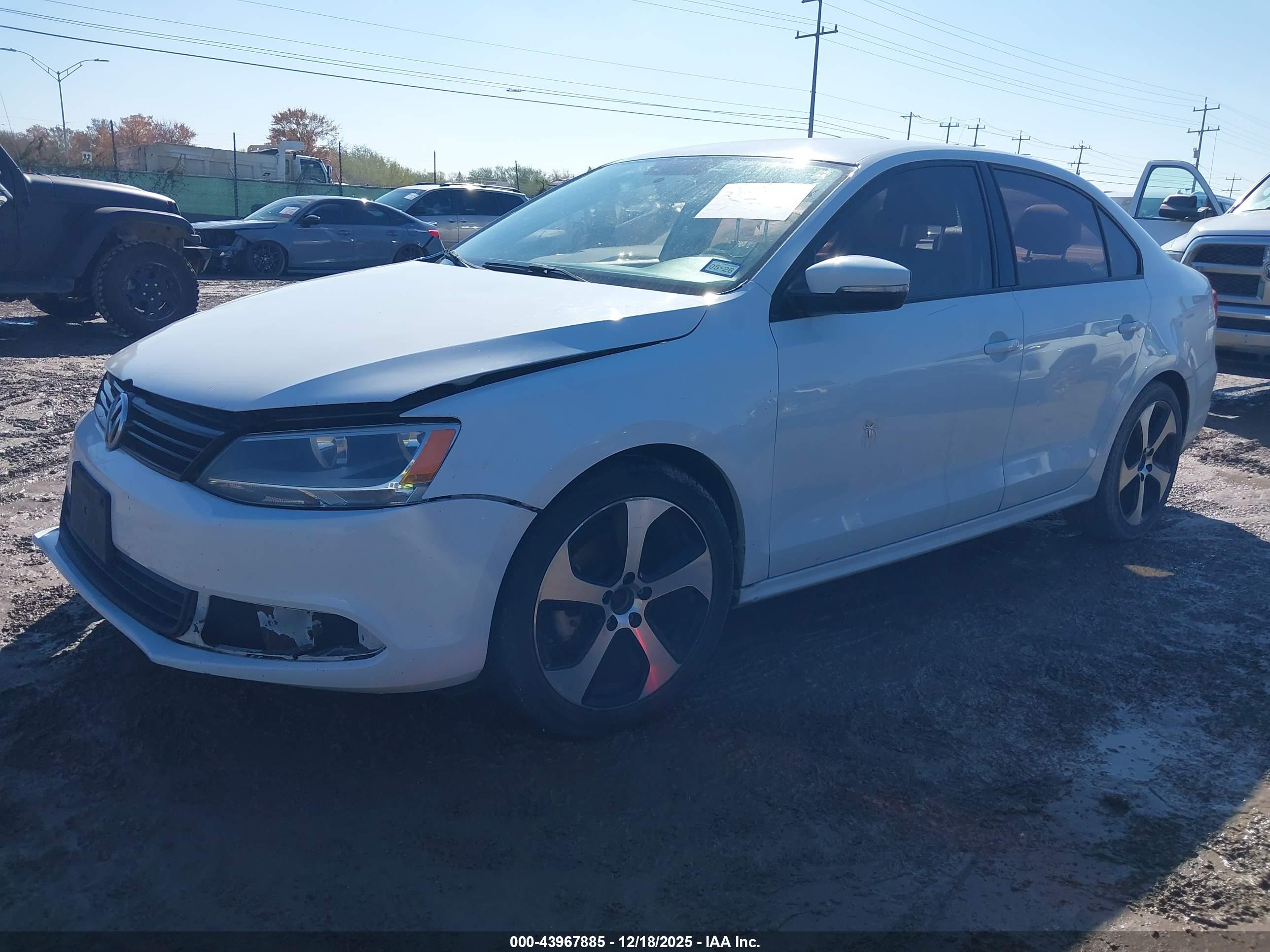 VOLKSWAGEN JETTA image 2