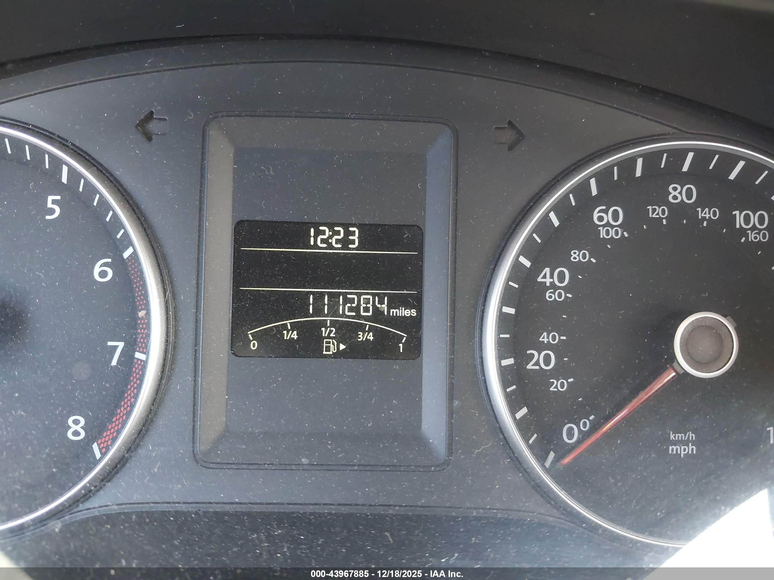 VOLKSWAGEN JETTA image 7