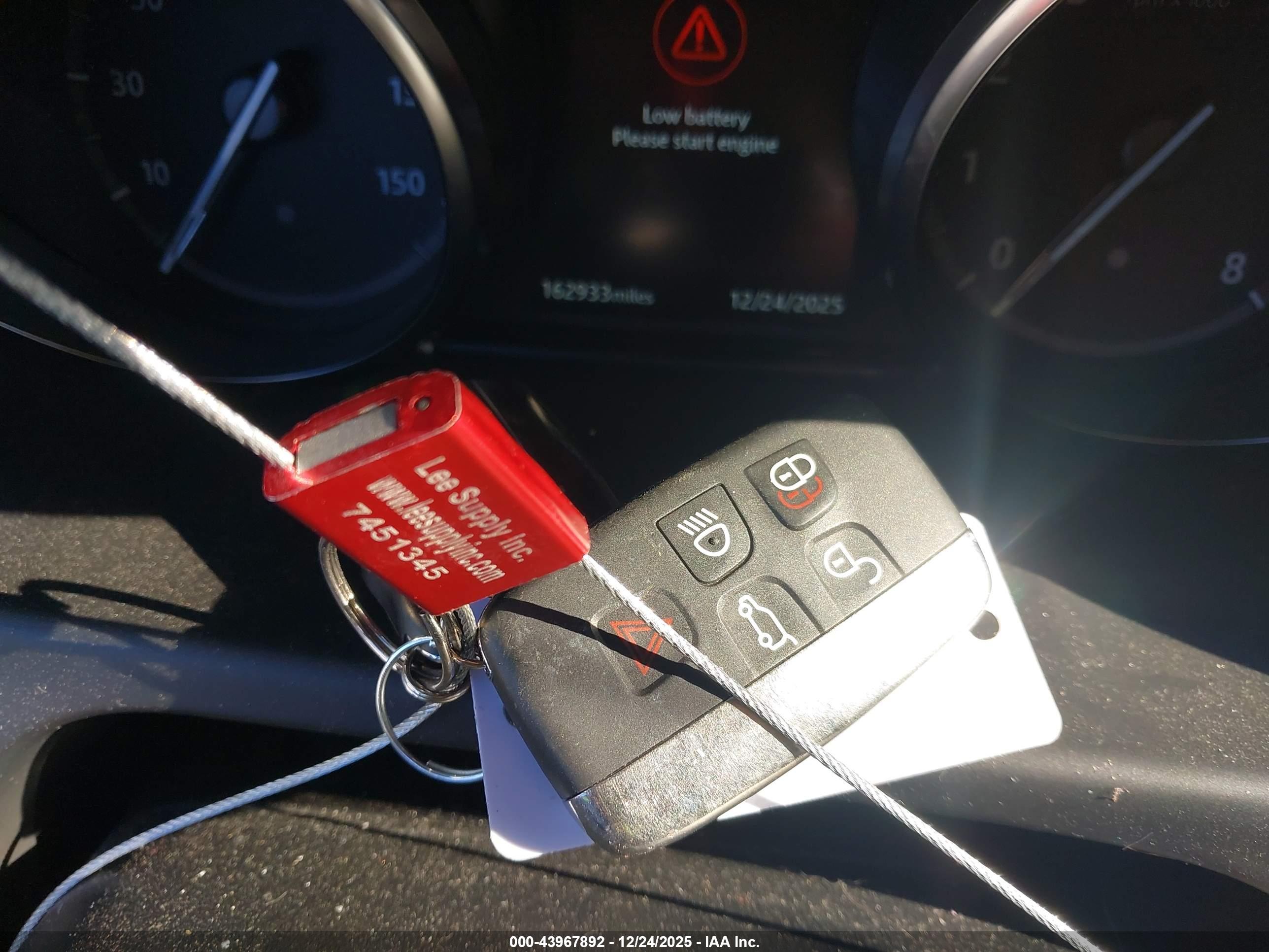 LAND ROVER image 11