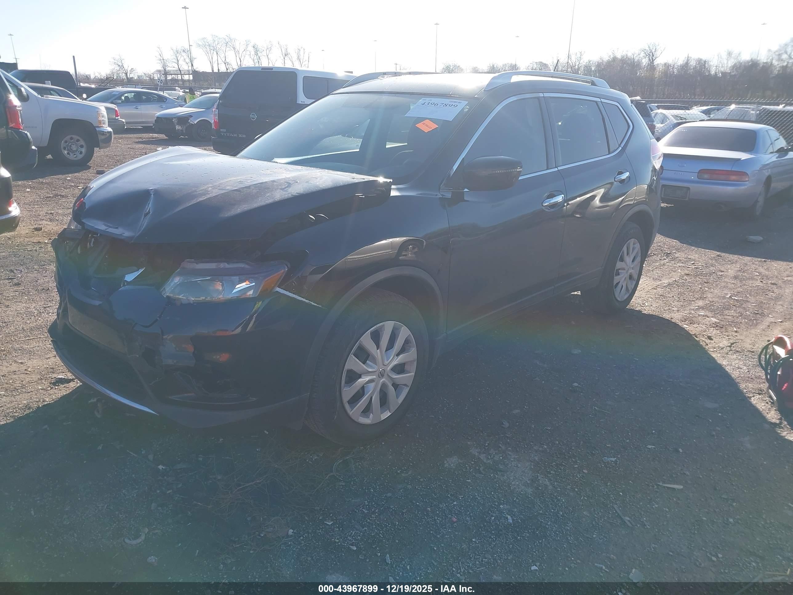 NISSAN ROGUE image 2