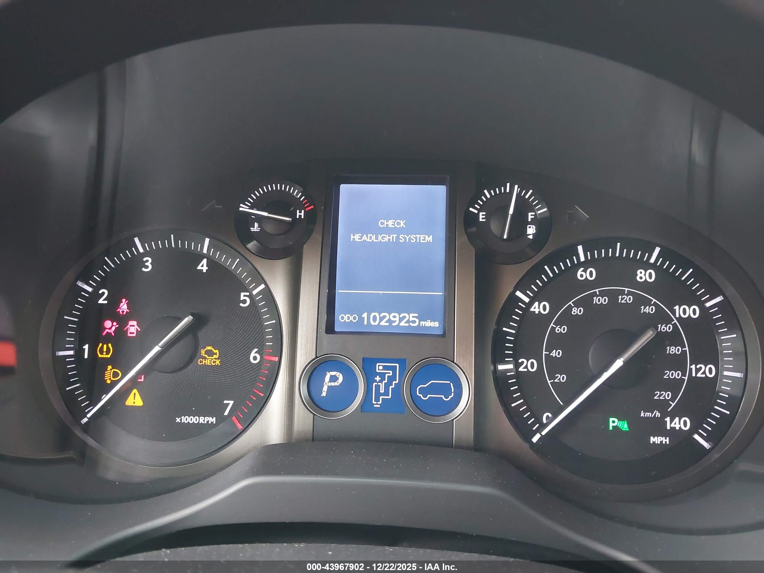 LEXUS GX image 7
