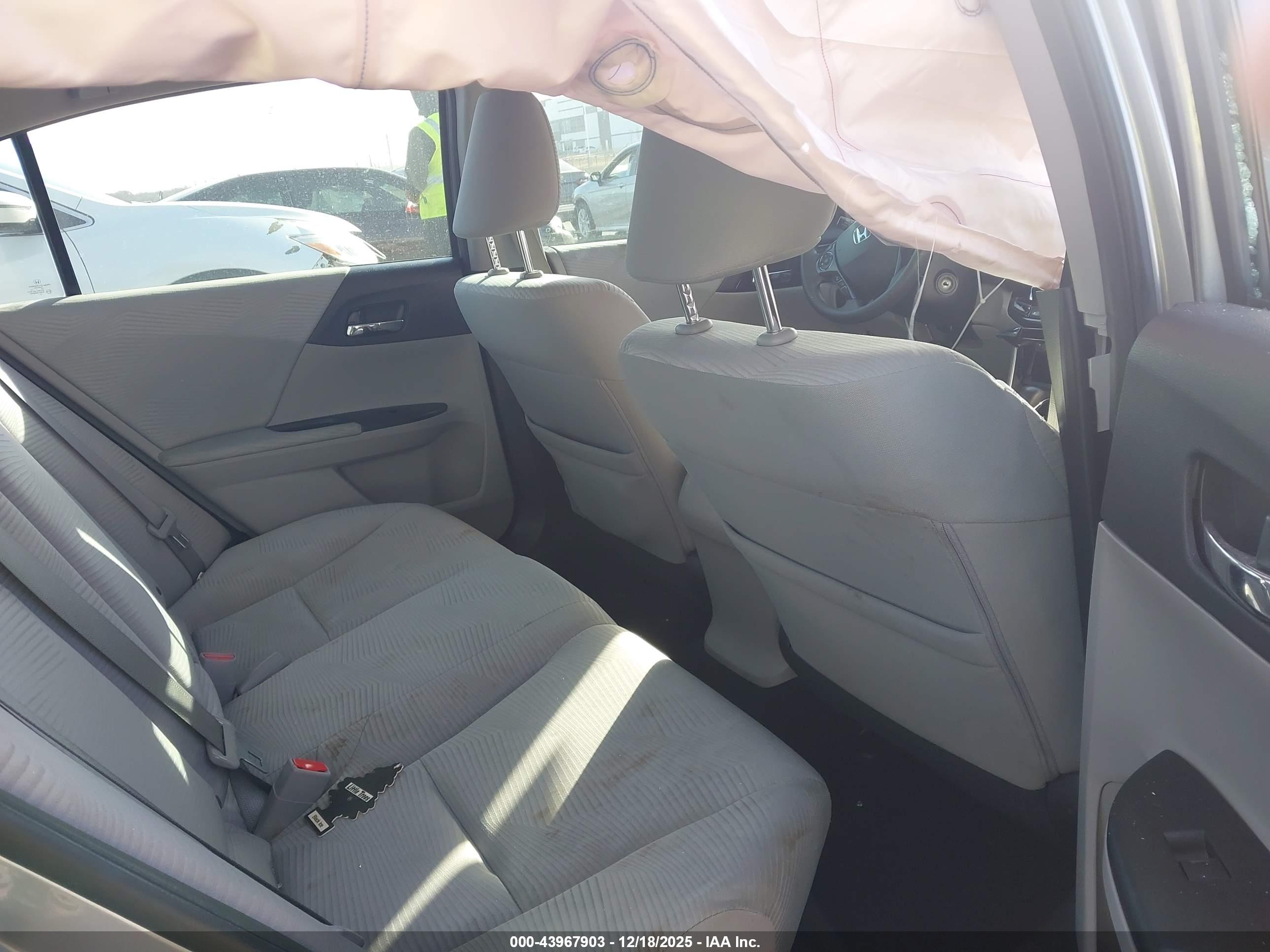 HONDA ACCORD image 8