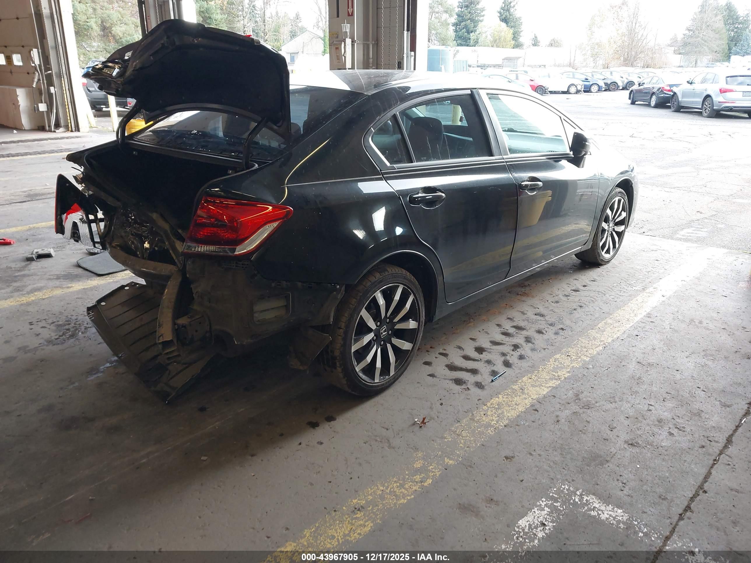HONDA CIVIC image 4