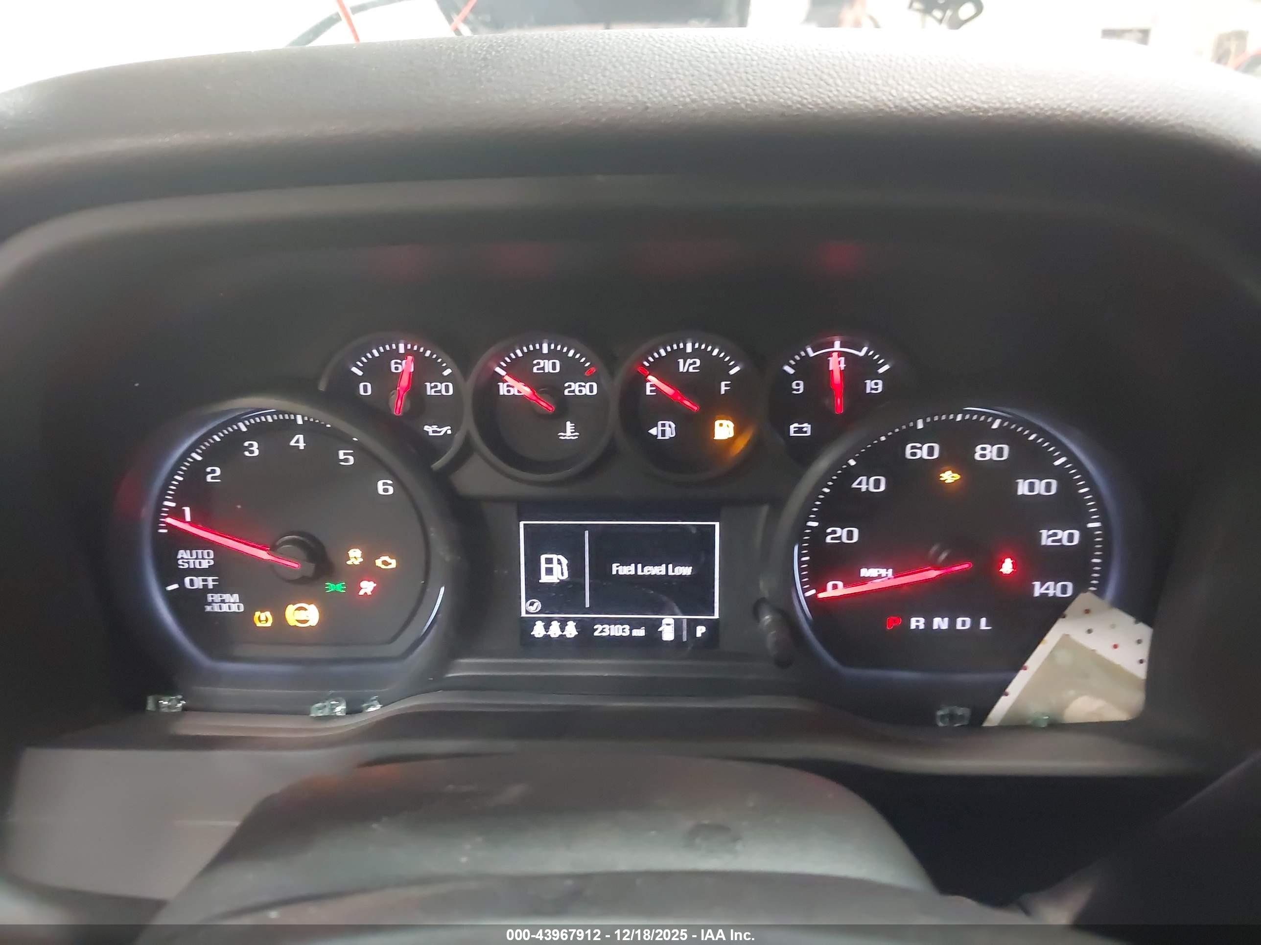 CHEVROLET SILVERADO image 7
