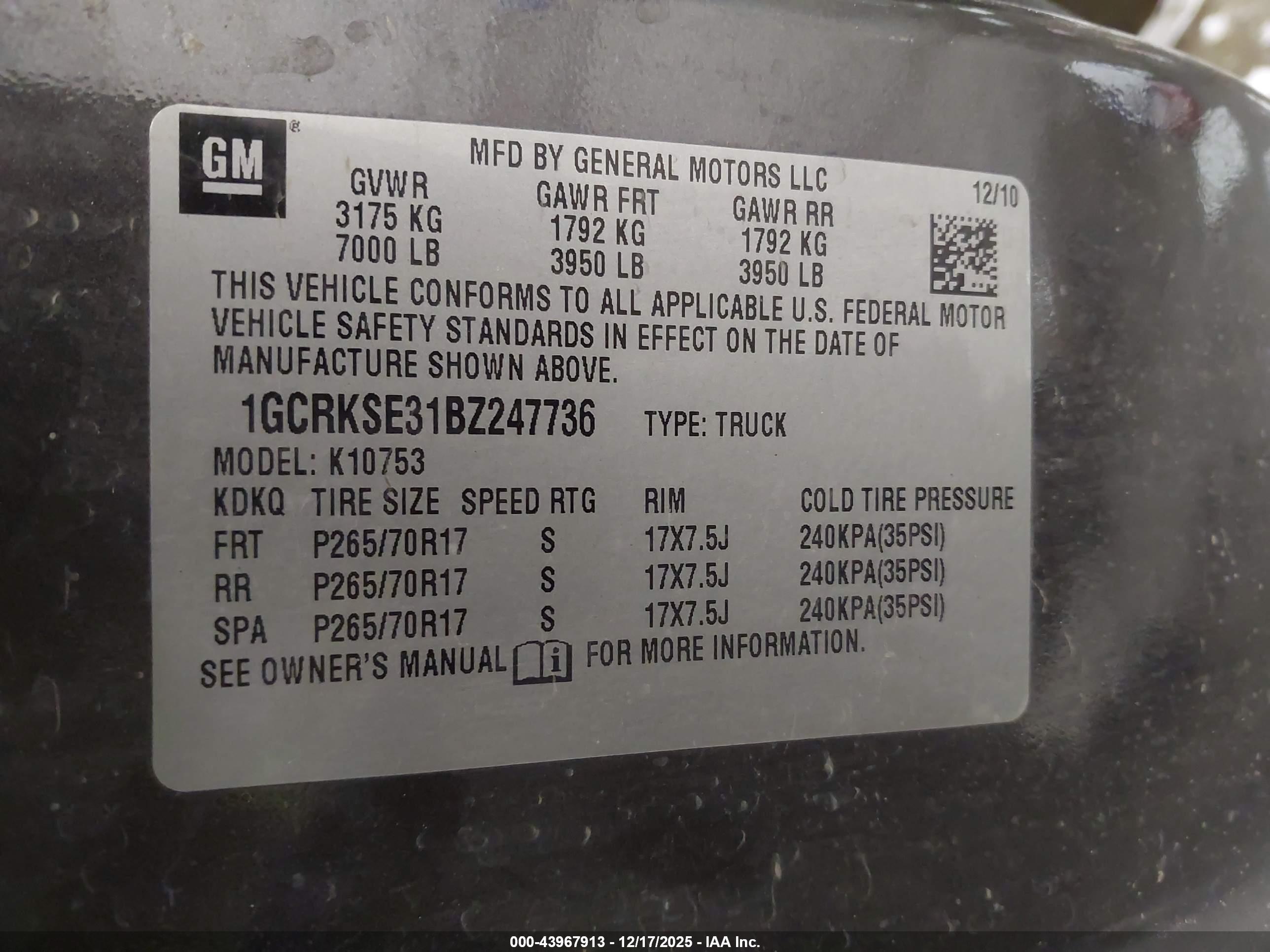 CHEVROLET SILVERADO image 9