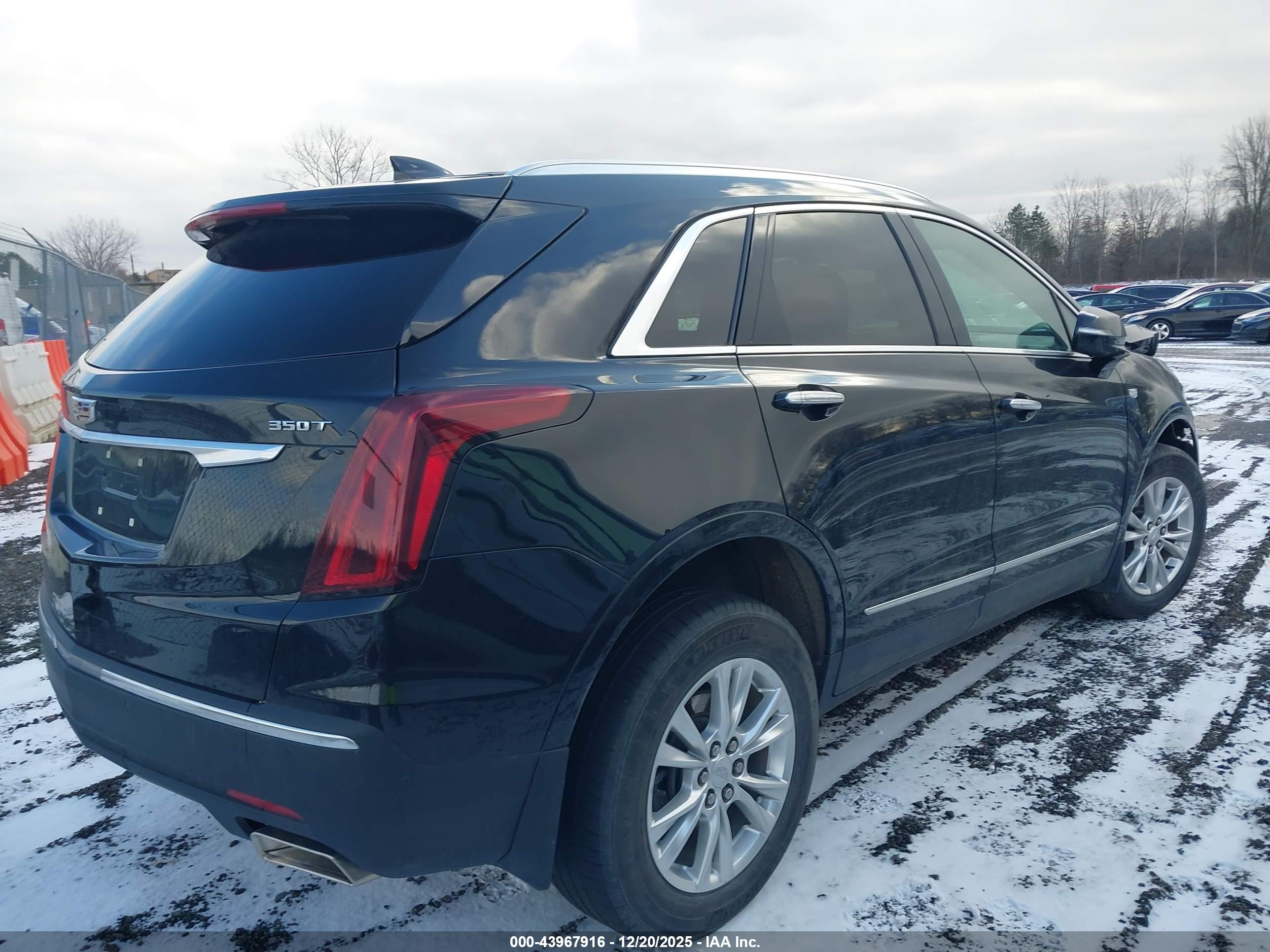 CADILLAC XT5 image 4