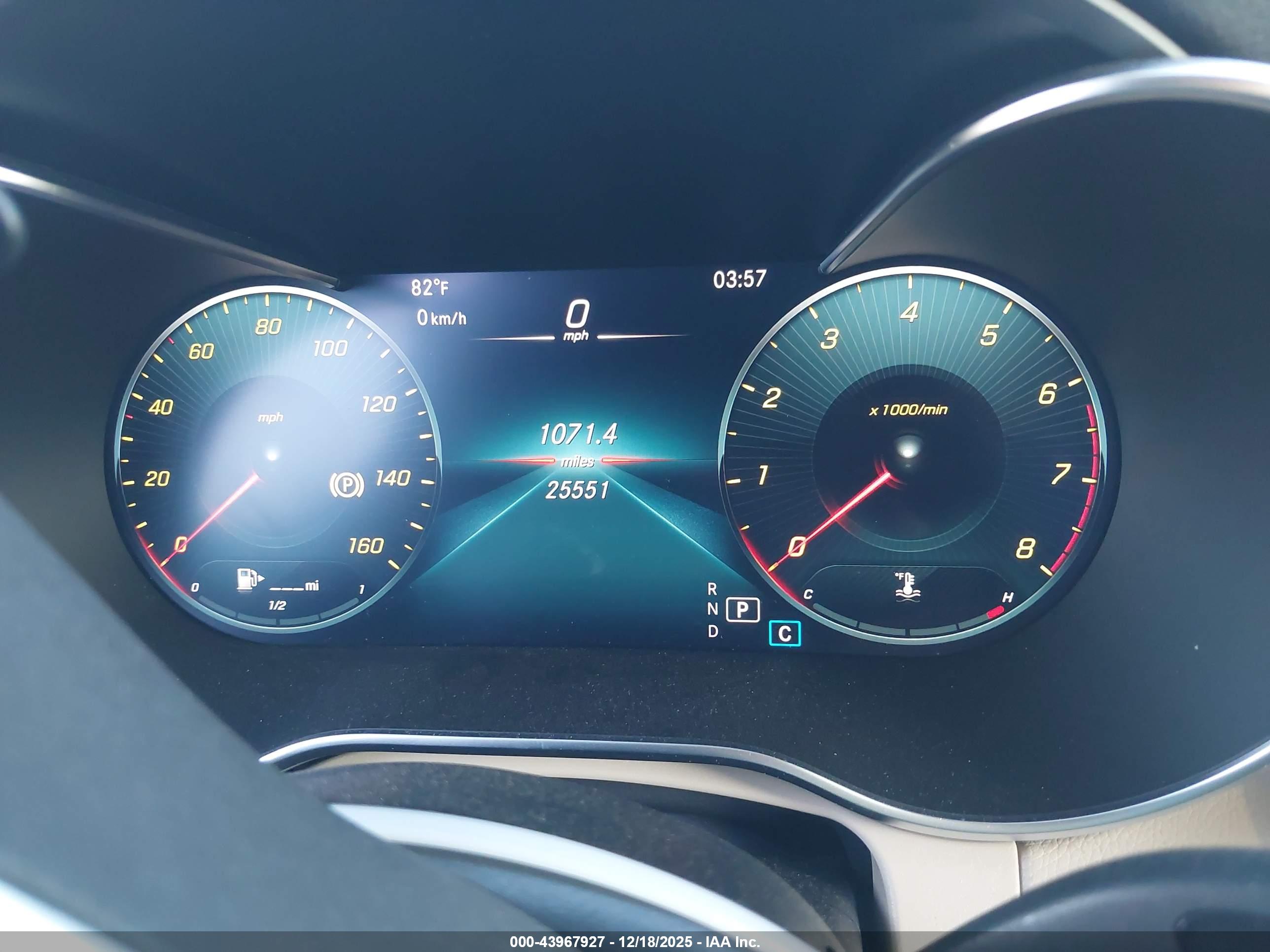 MERCEDES-BENZ GLC image 7