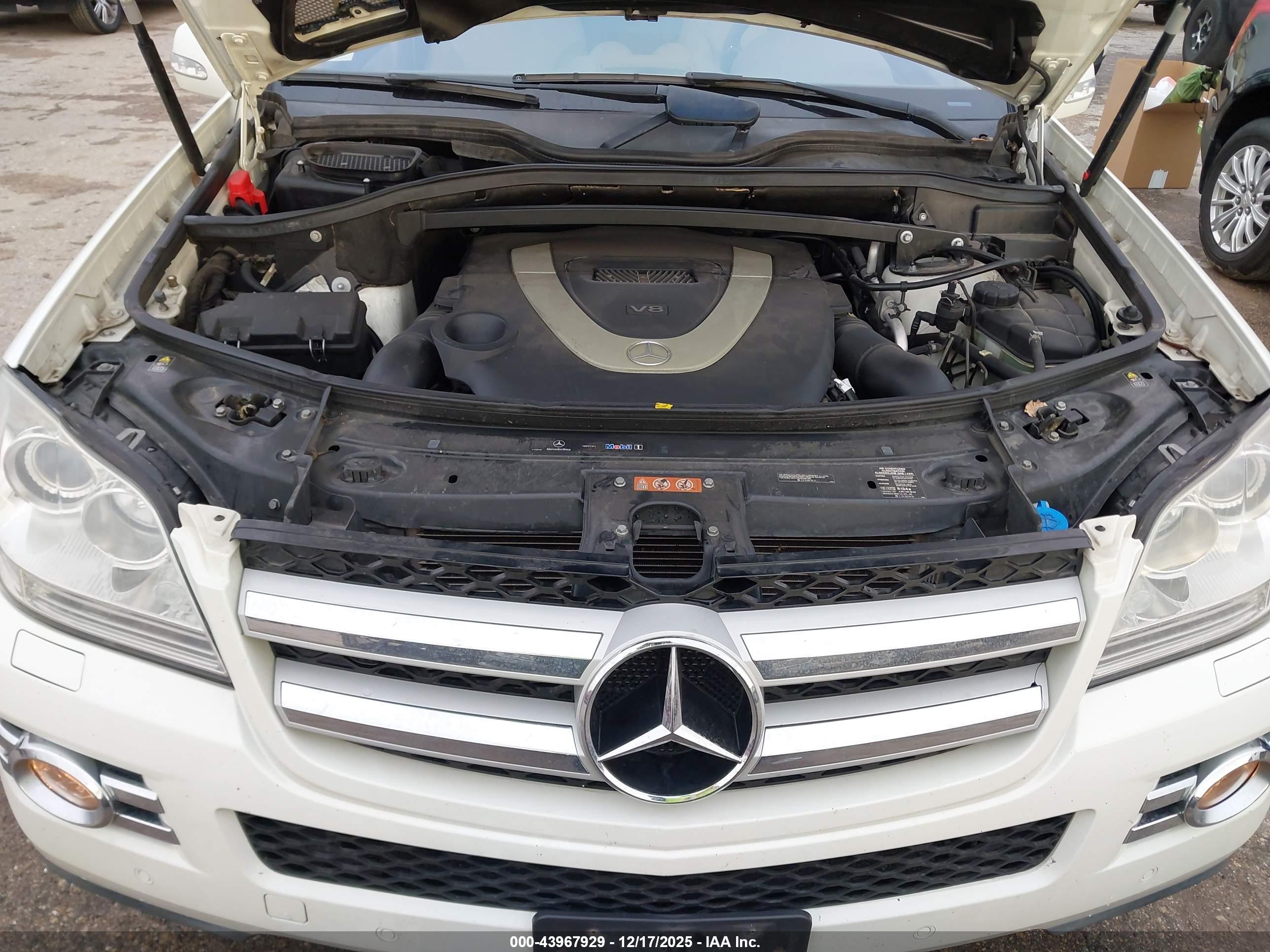 MERCEDES-BENZ GL image 10