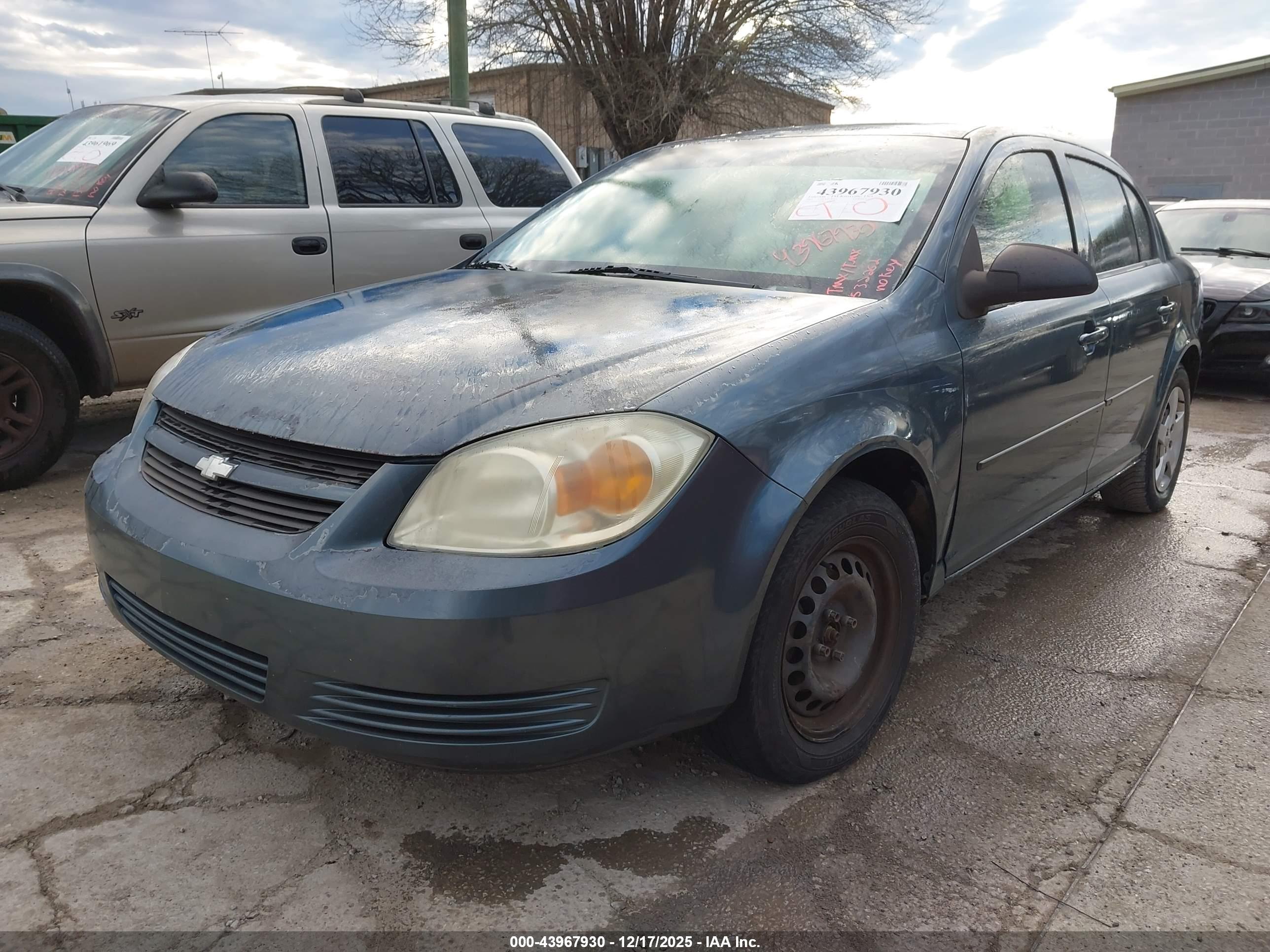 CHEVROLET COBALT image 2