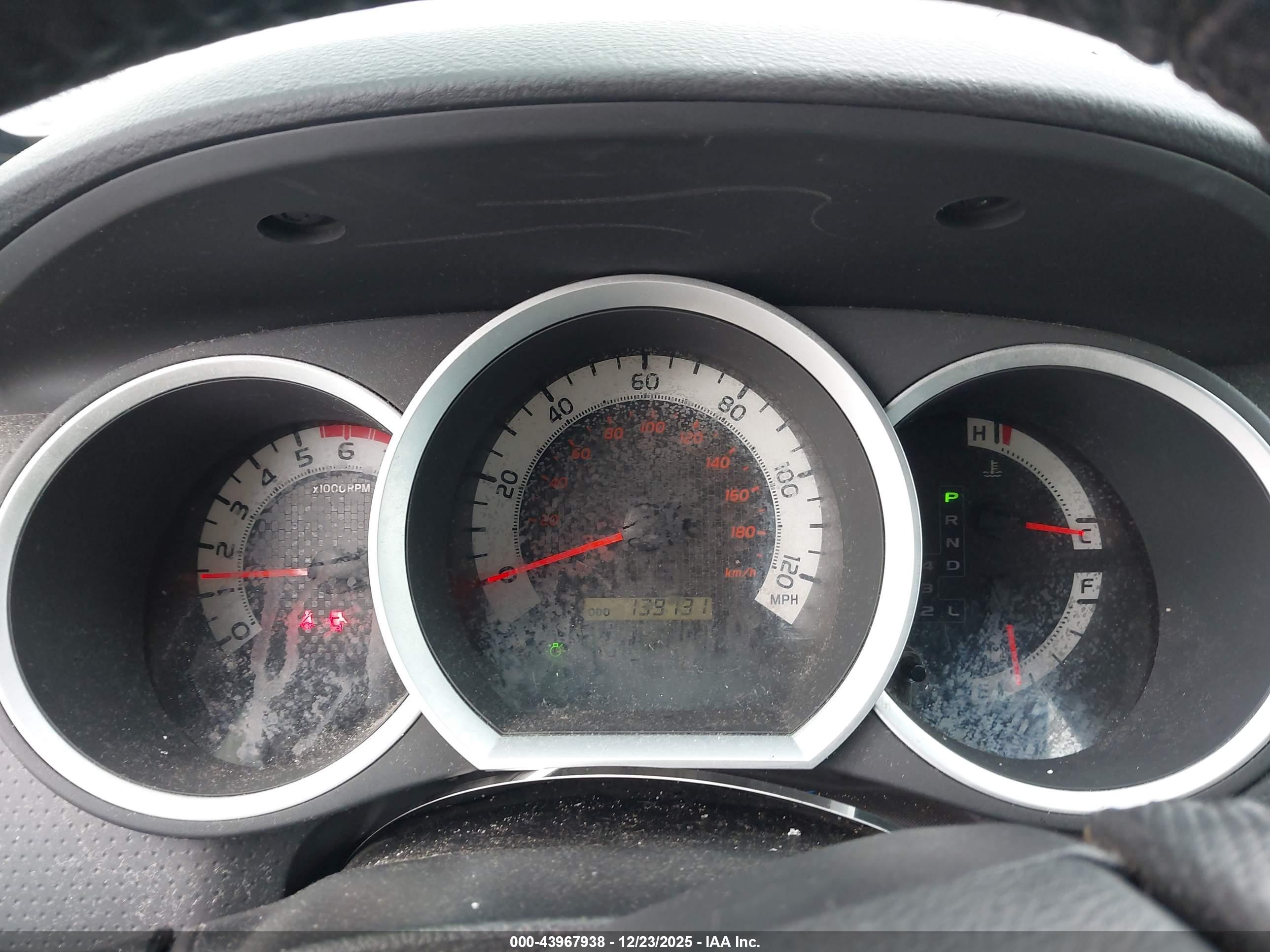 TOYOTA TACOMA image 7
