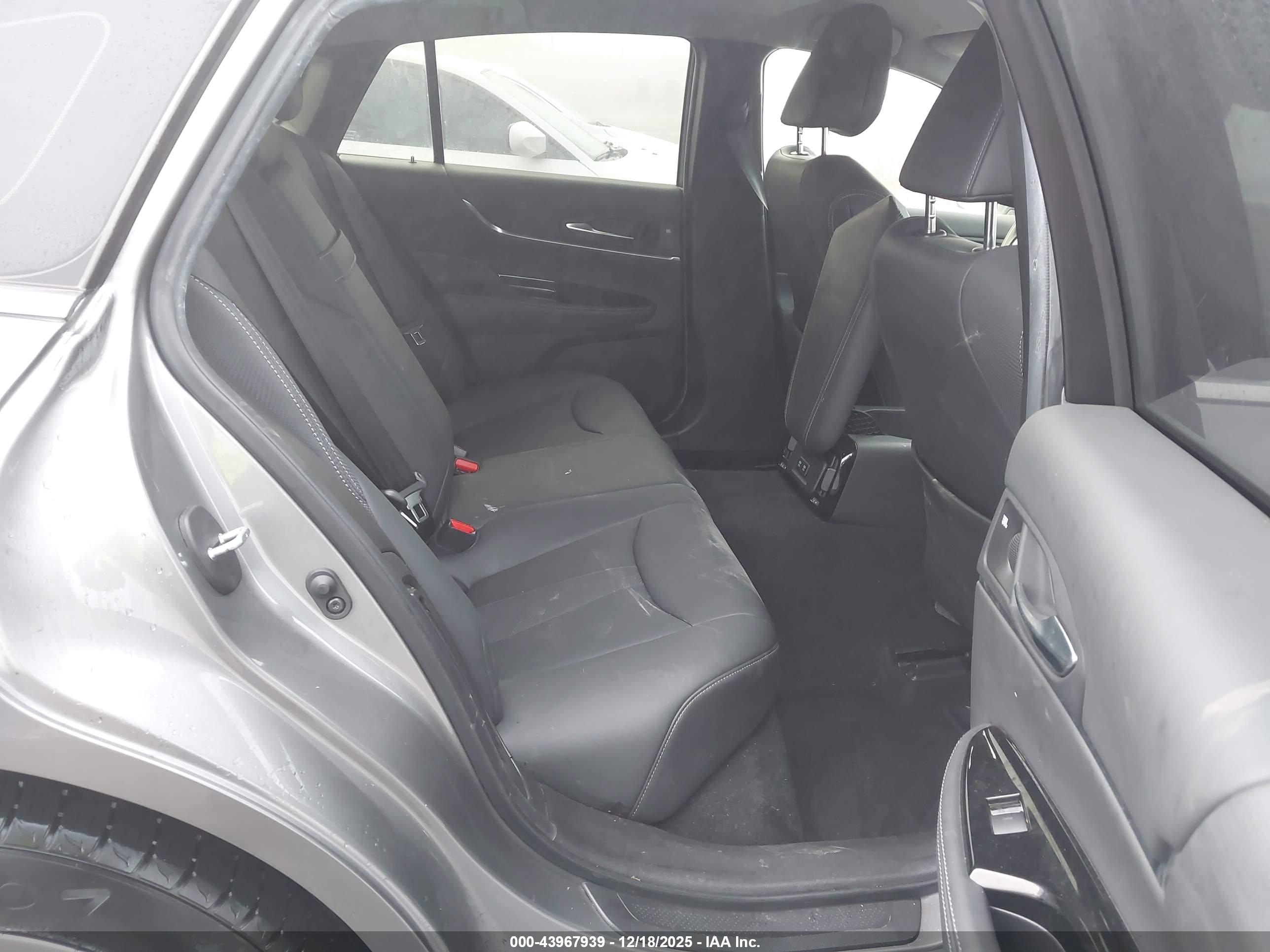 TOYOTA MIRAI image 8