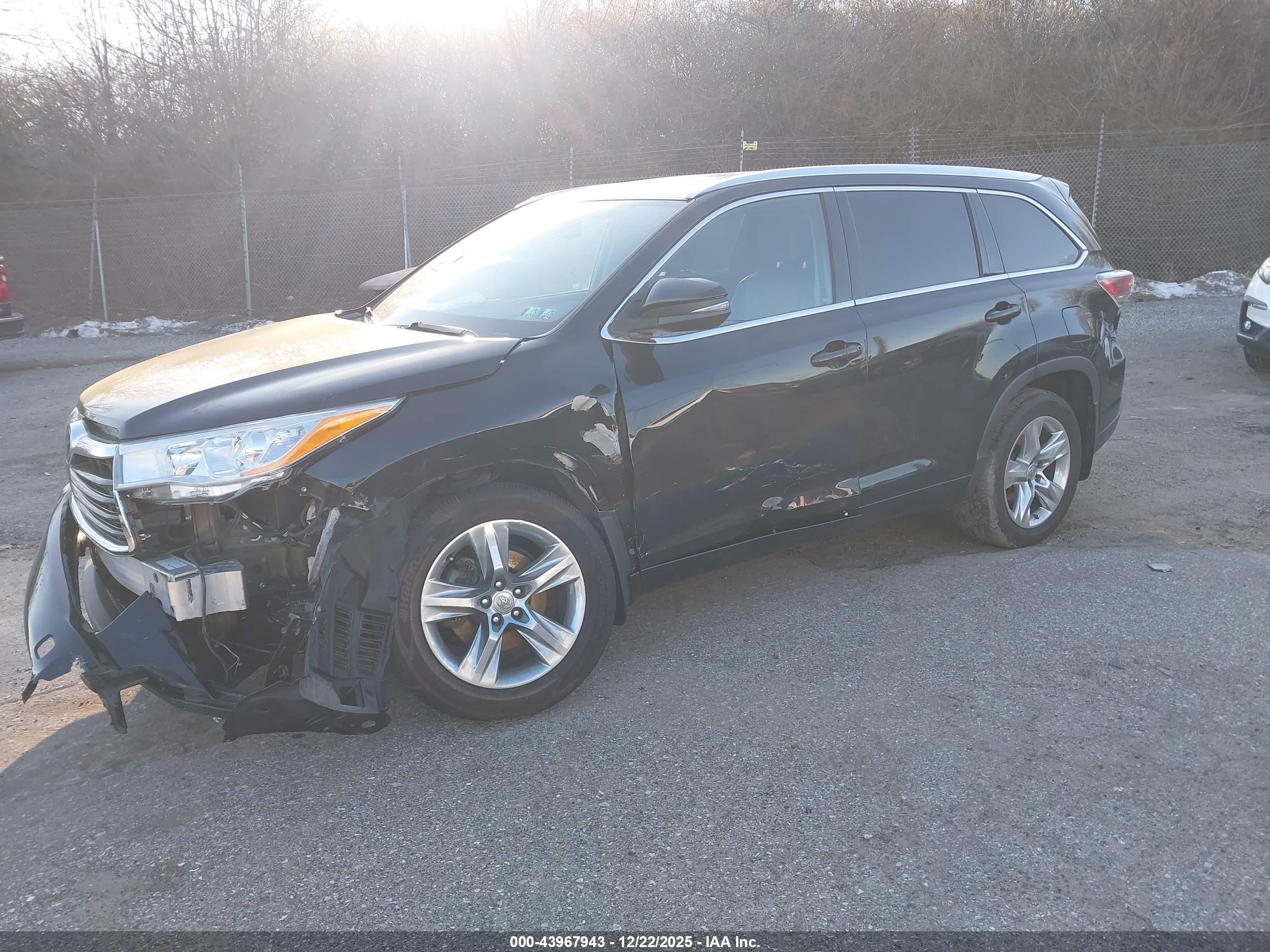 TOYOTA HIGHLANDER image 2