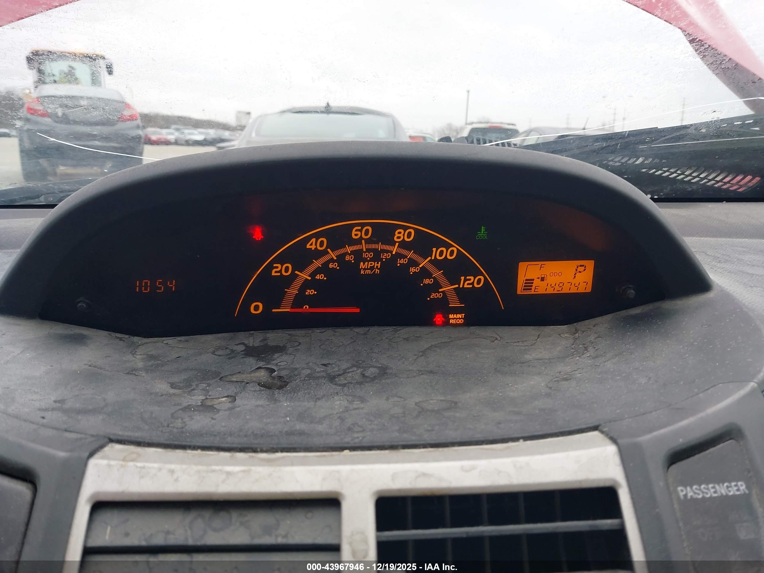 TOYOTA YARIS image 7