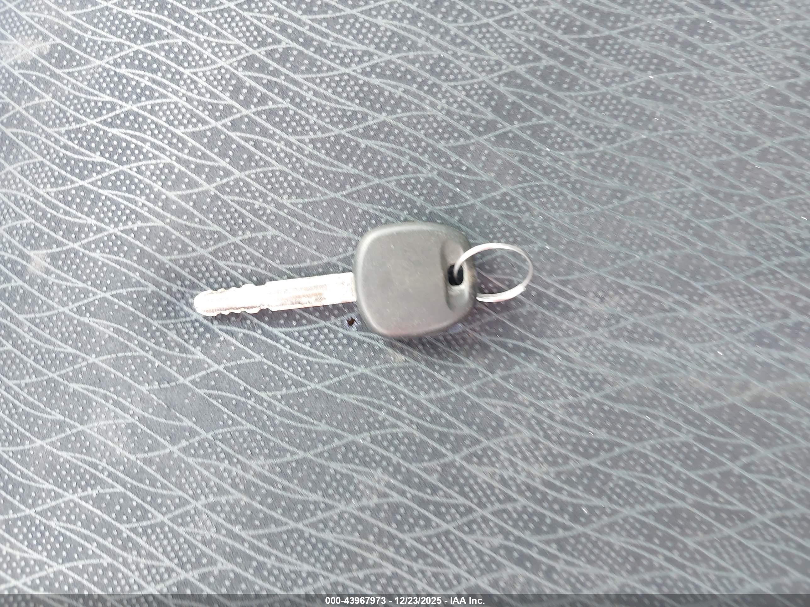 TOYOTA YARIS image 11