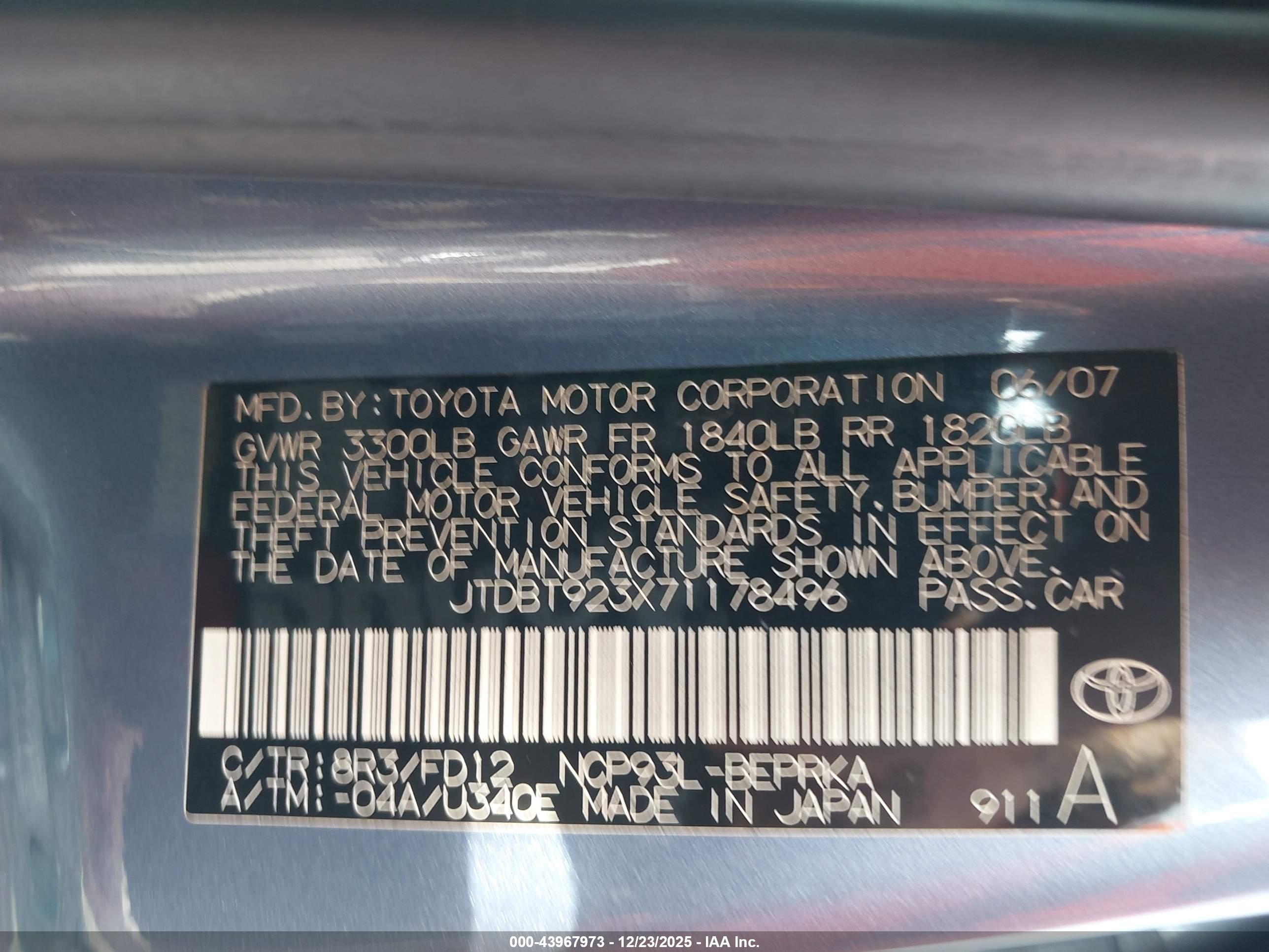 TOYOTA YARIS image 9
