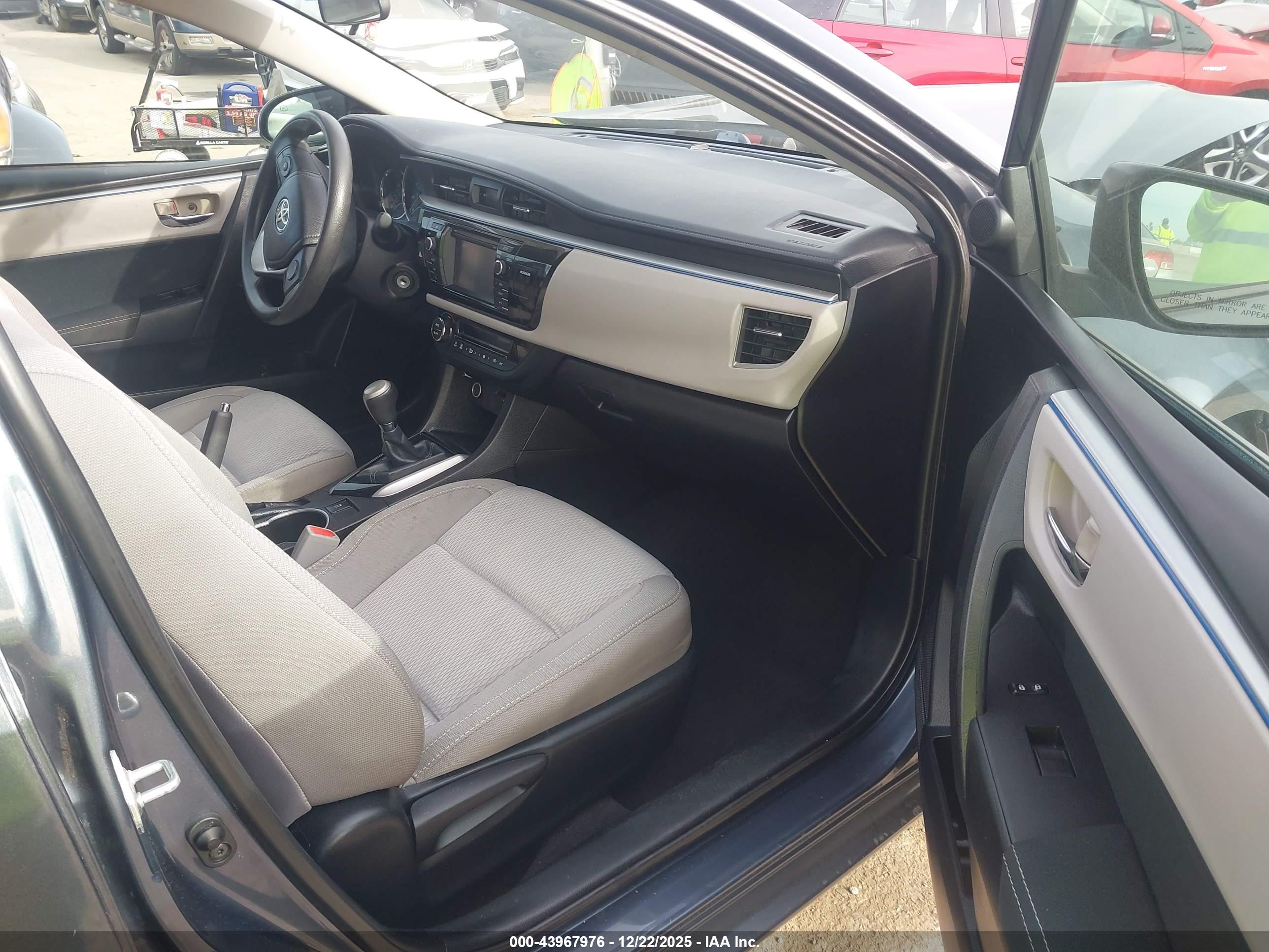 TOYOTA COROLLA image 5