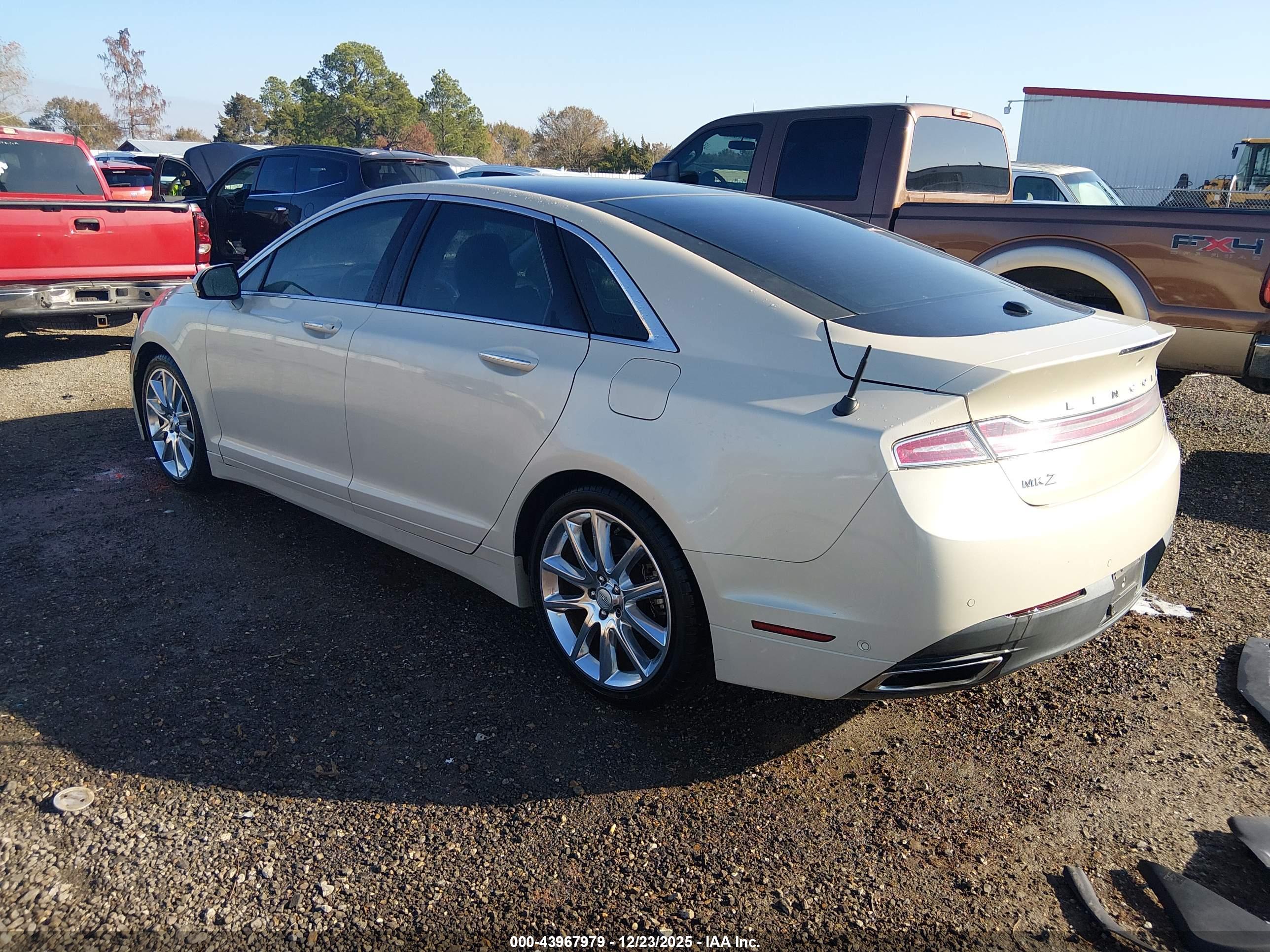 LINCOLN MKZ image 3