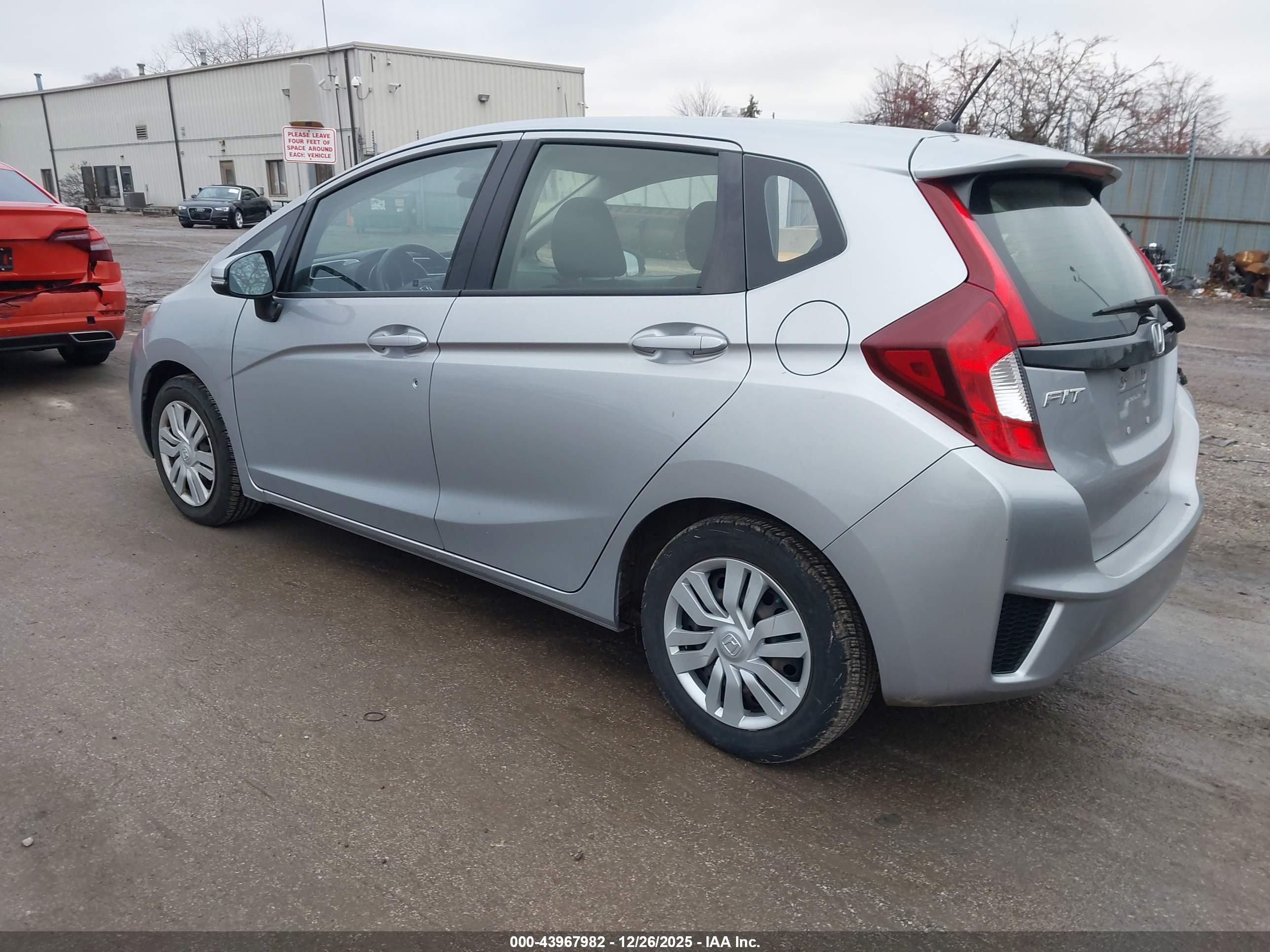 HONDA FIT image 3
