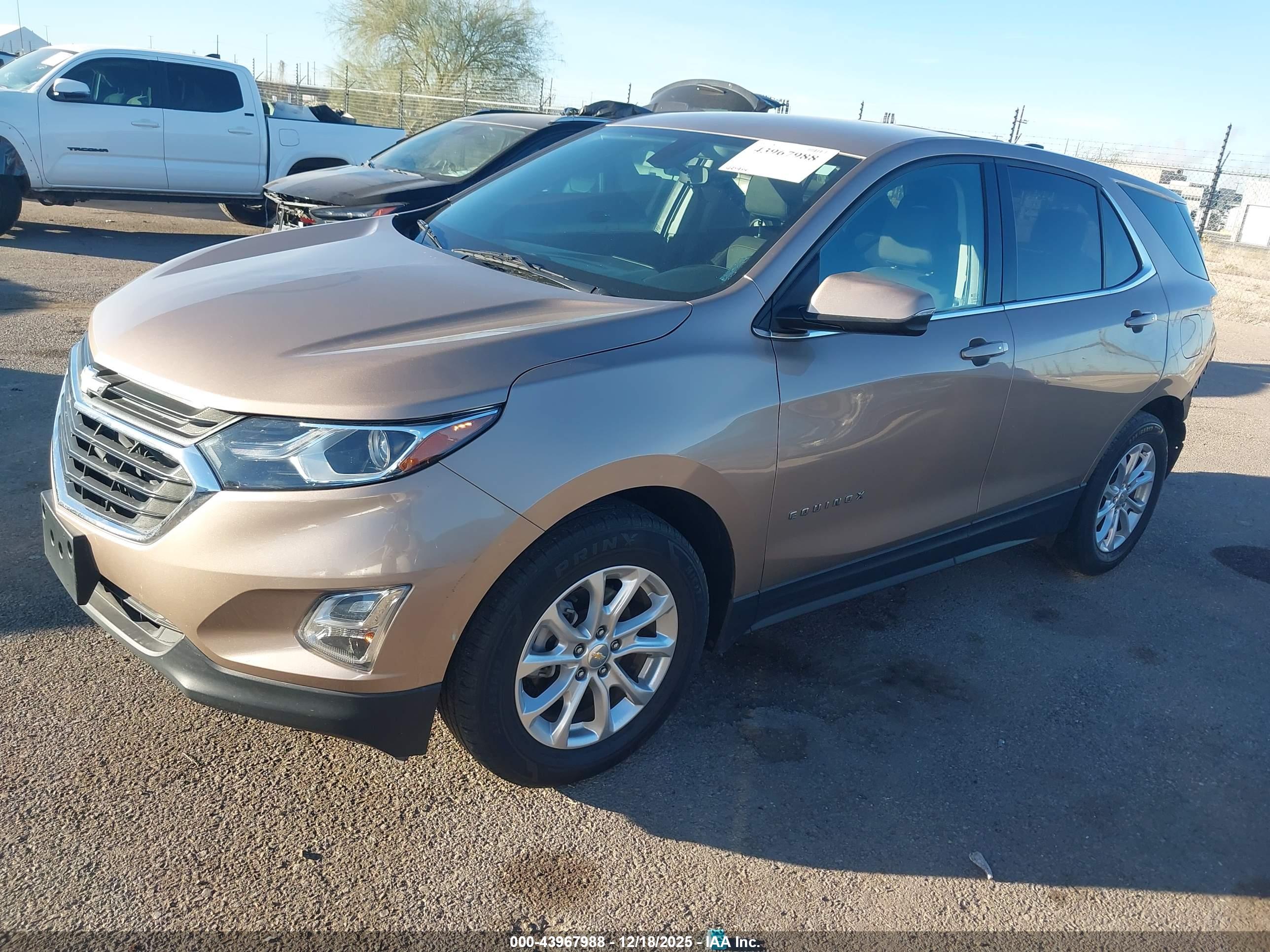 CHEVROLET EQUINOX image 2
