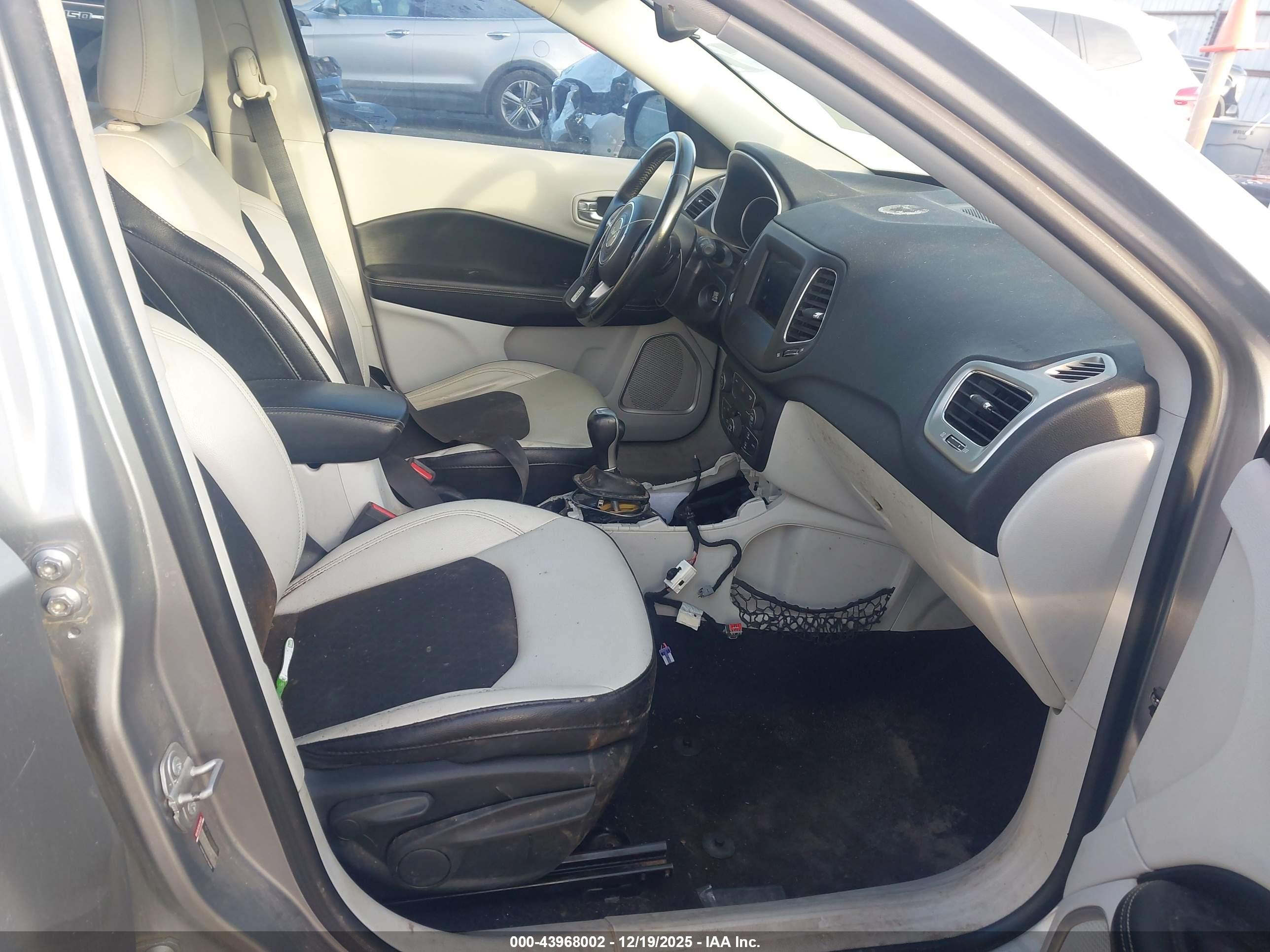 JEEP COMPASS image 5