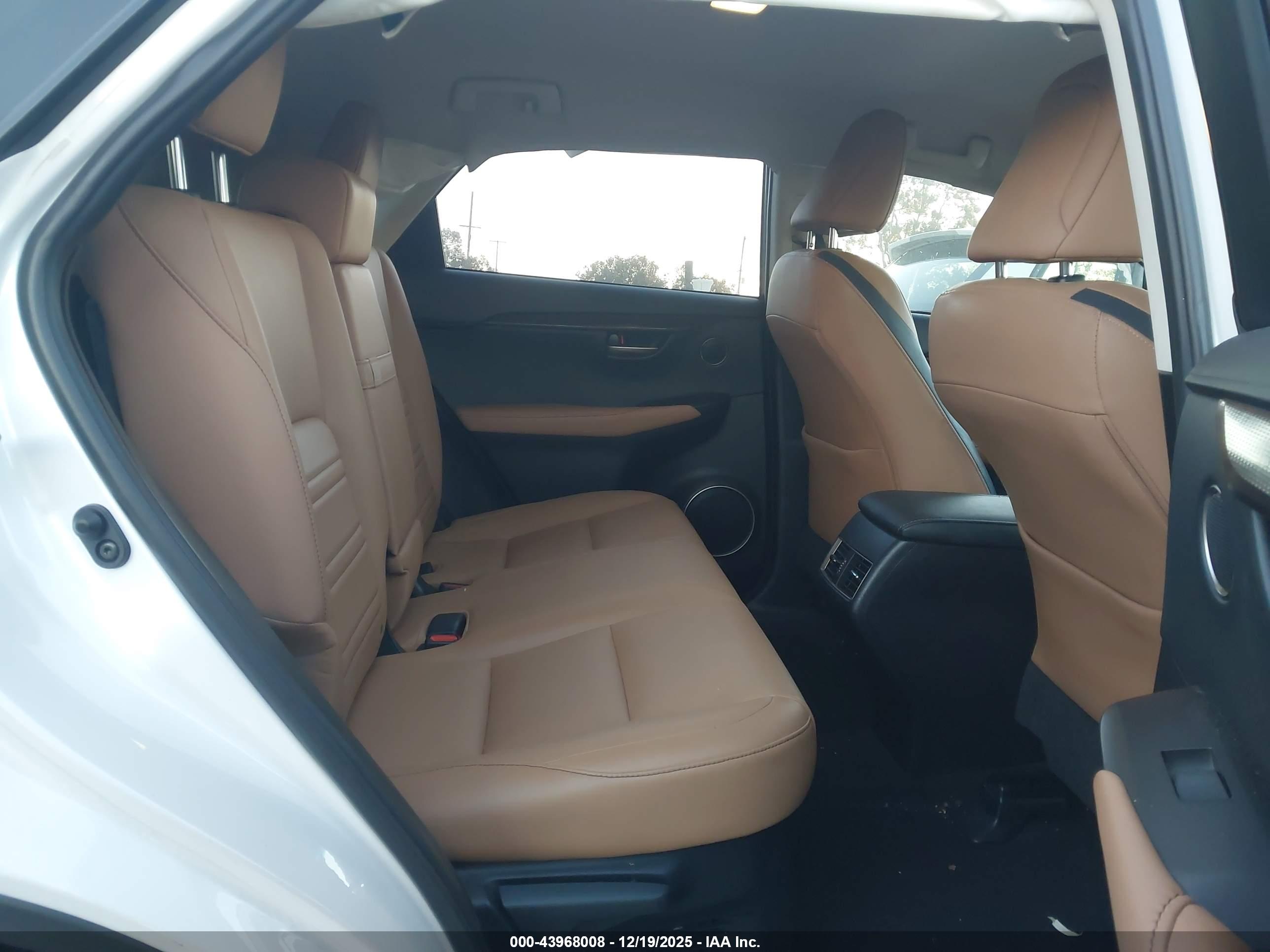 LEXUS NX image 8
