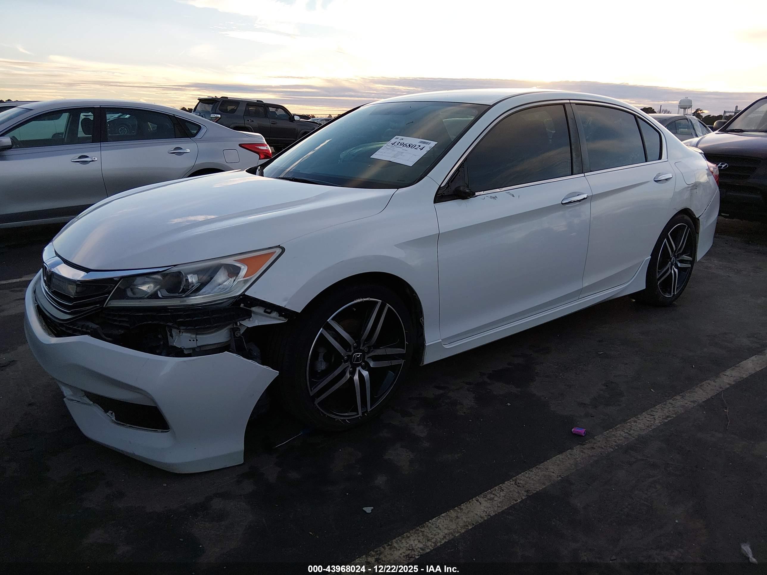 HONDA ACCORD image 2