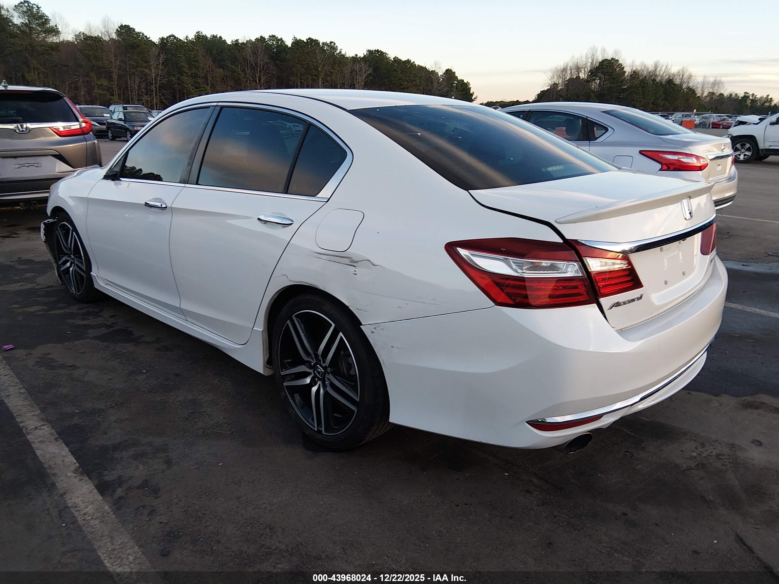HONDA ACCORD image 3