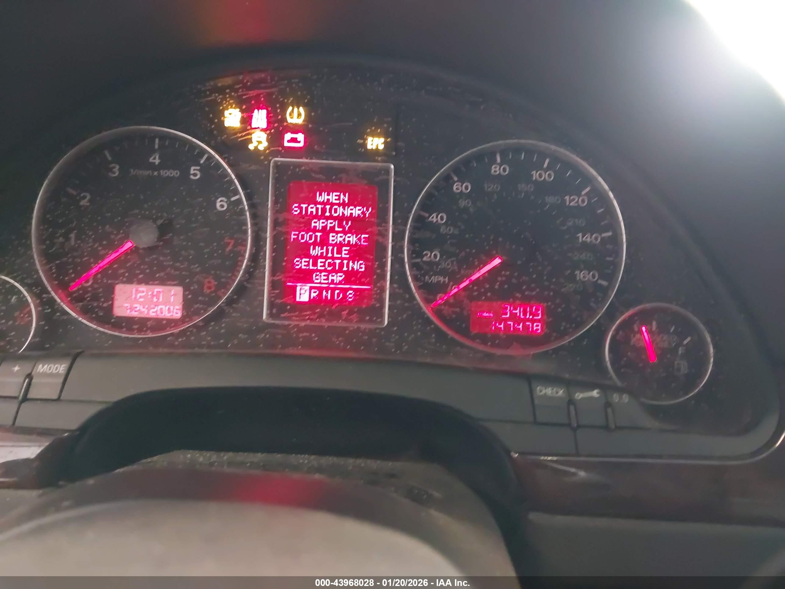 AUDI A4 image 7