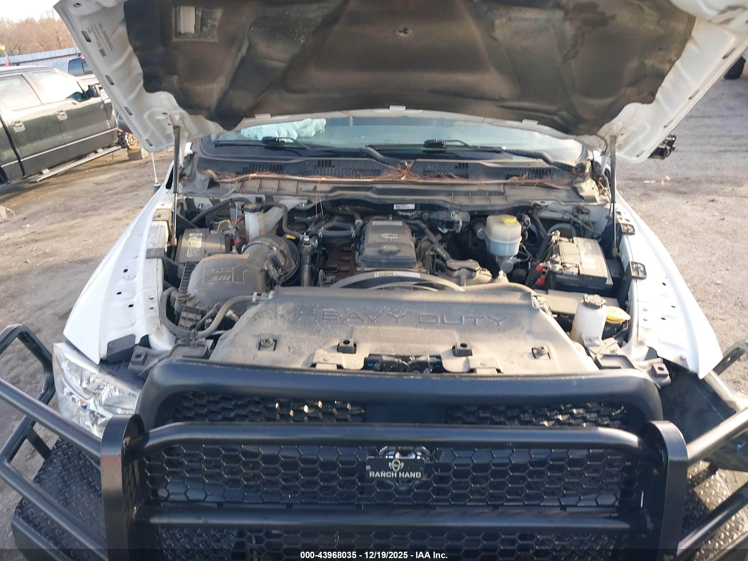 RAM 2500 image 10