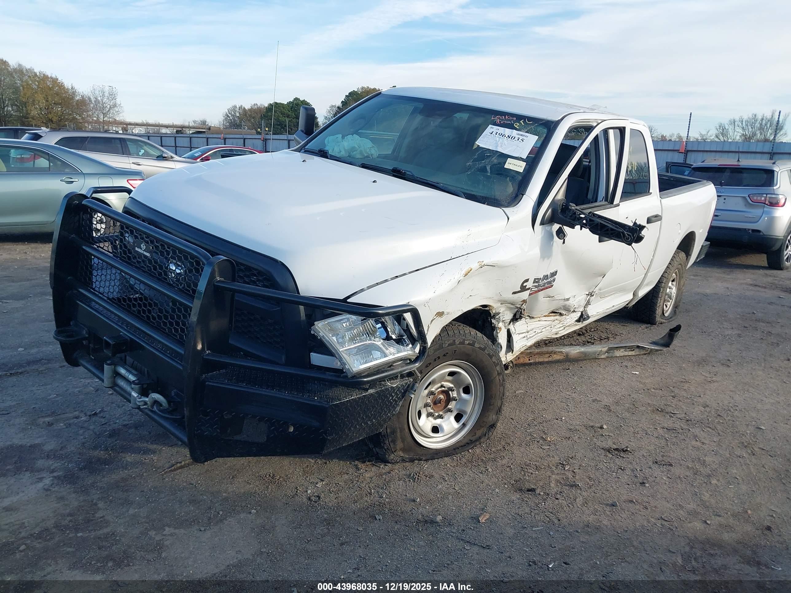 RAM 2500 image 2