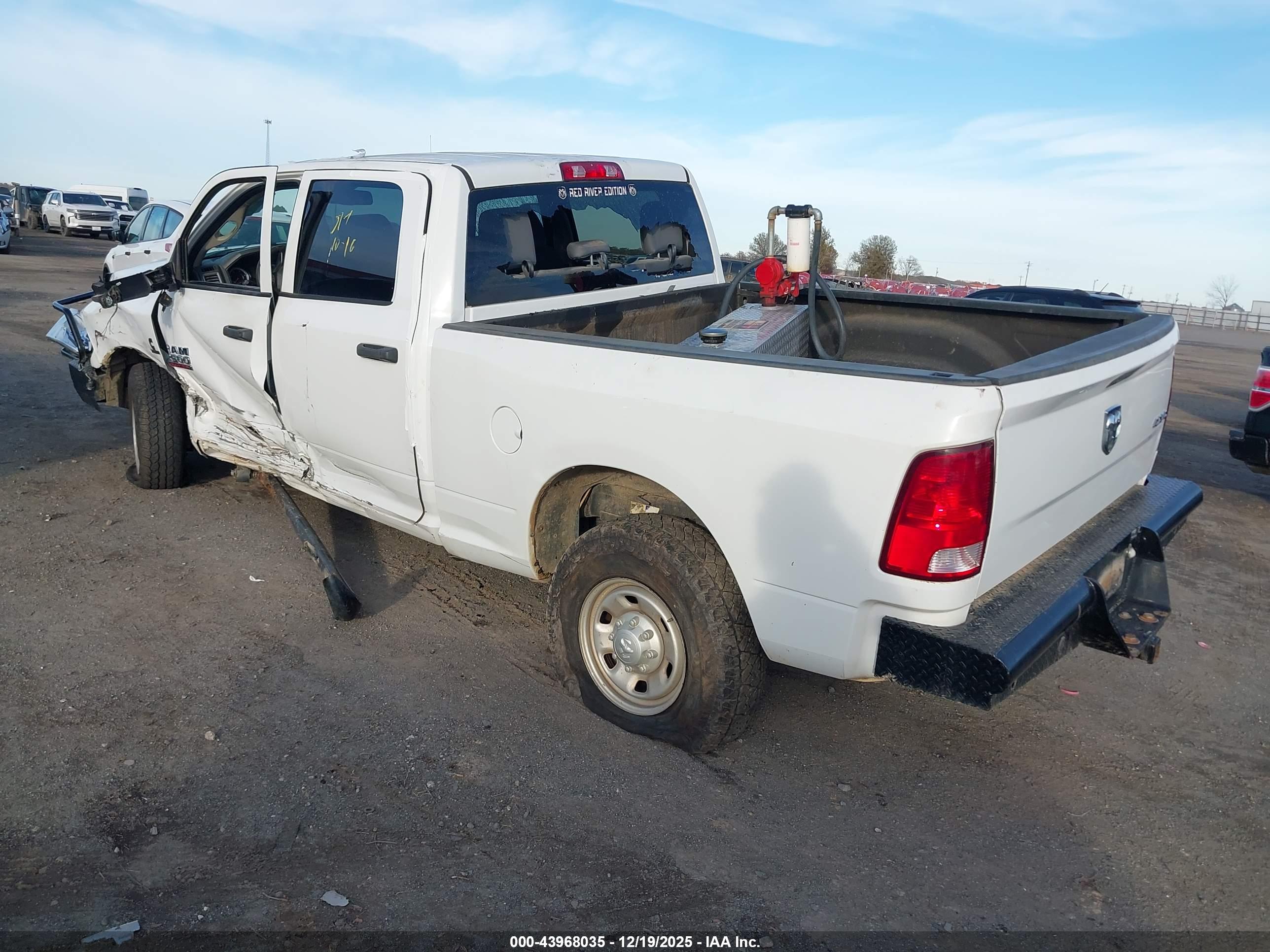 RAM 2500 image 3