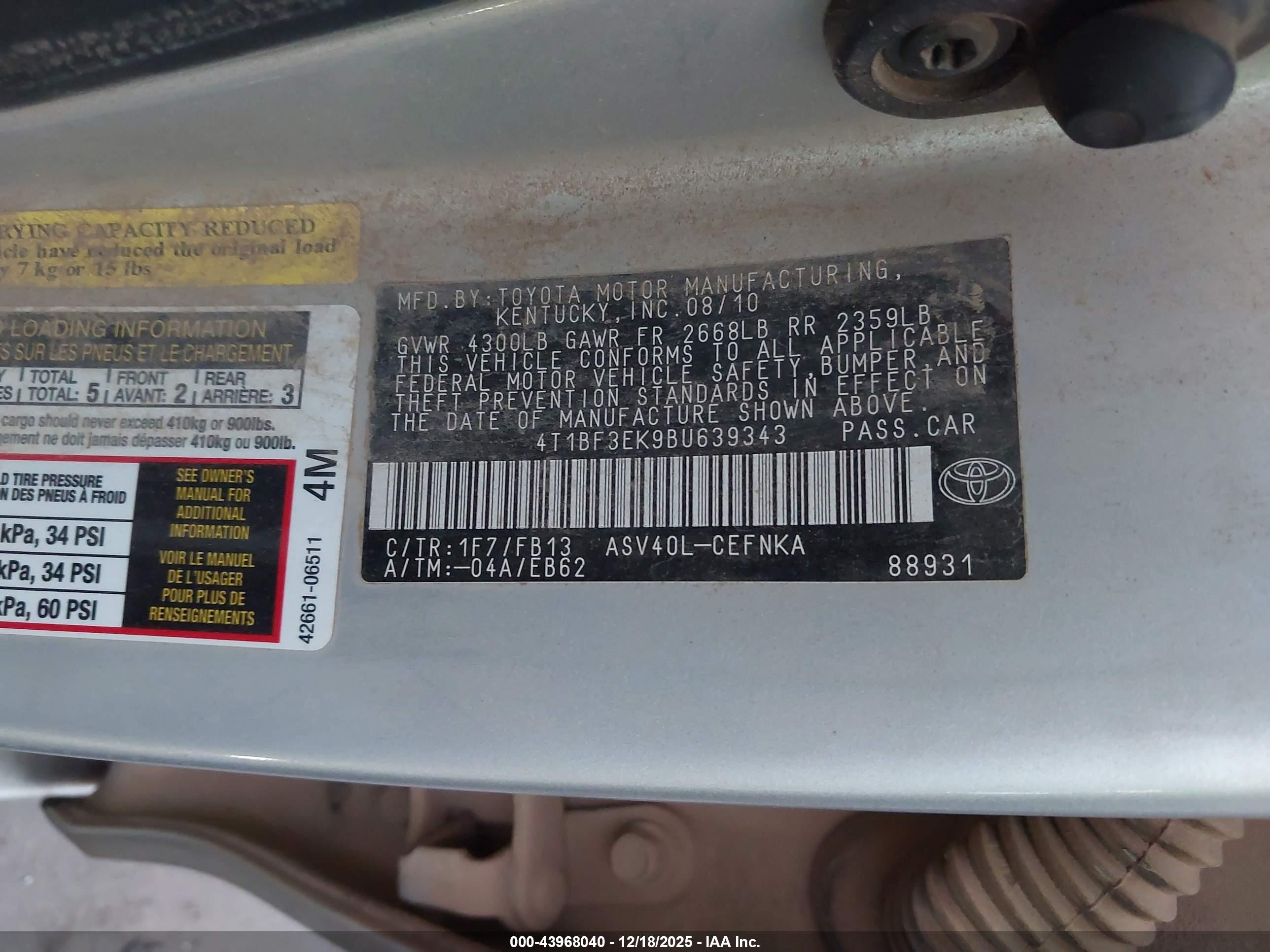TOYOTA CAMRY image 9