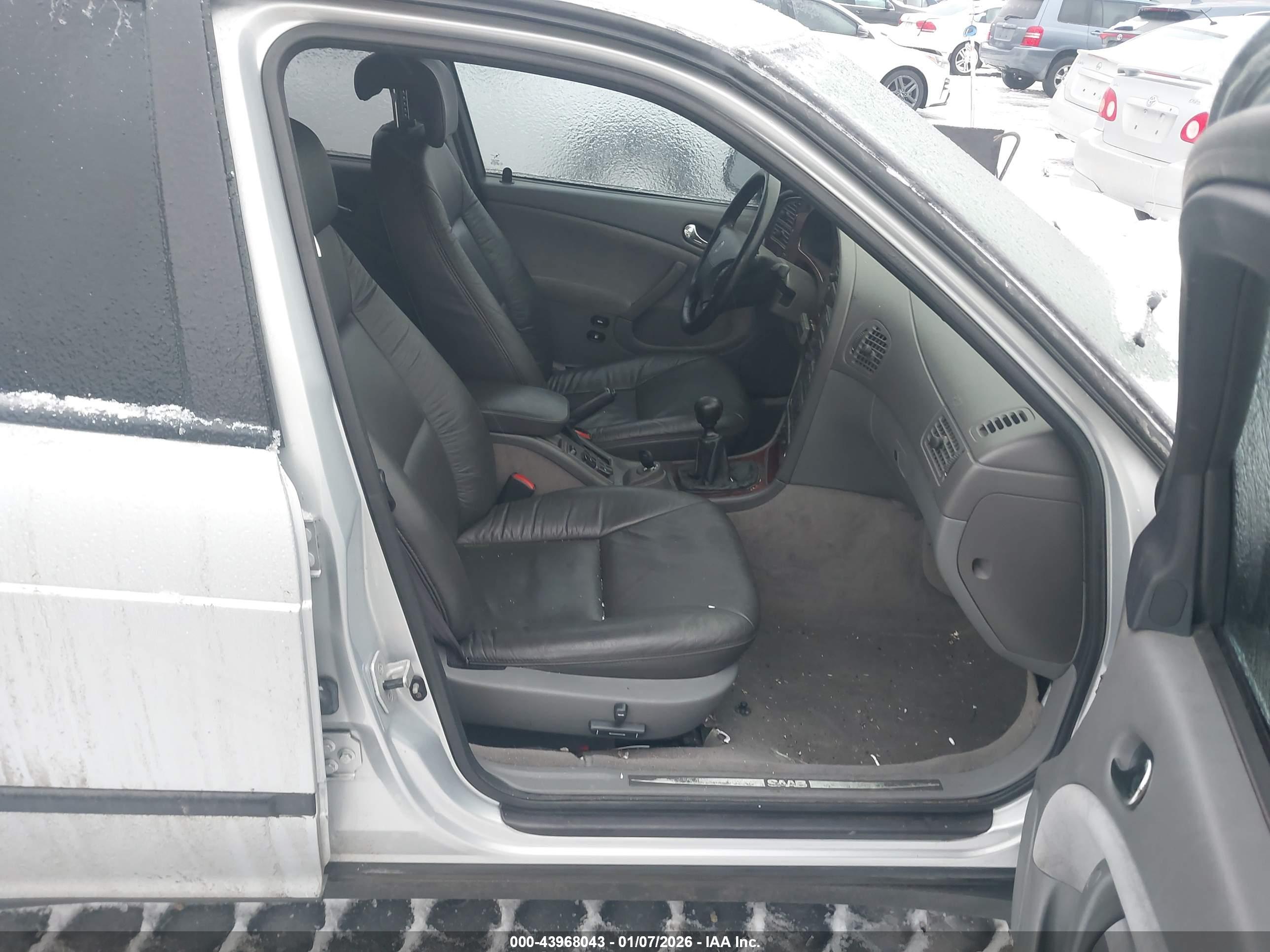 SAAB 9-5 image 5