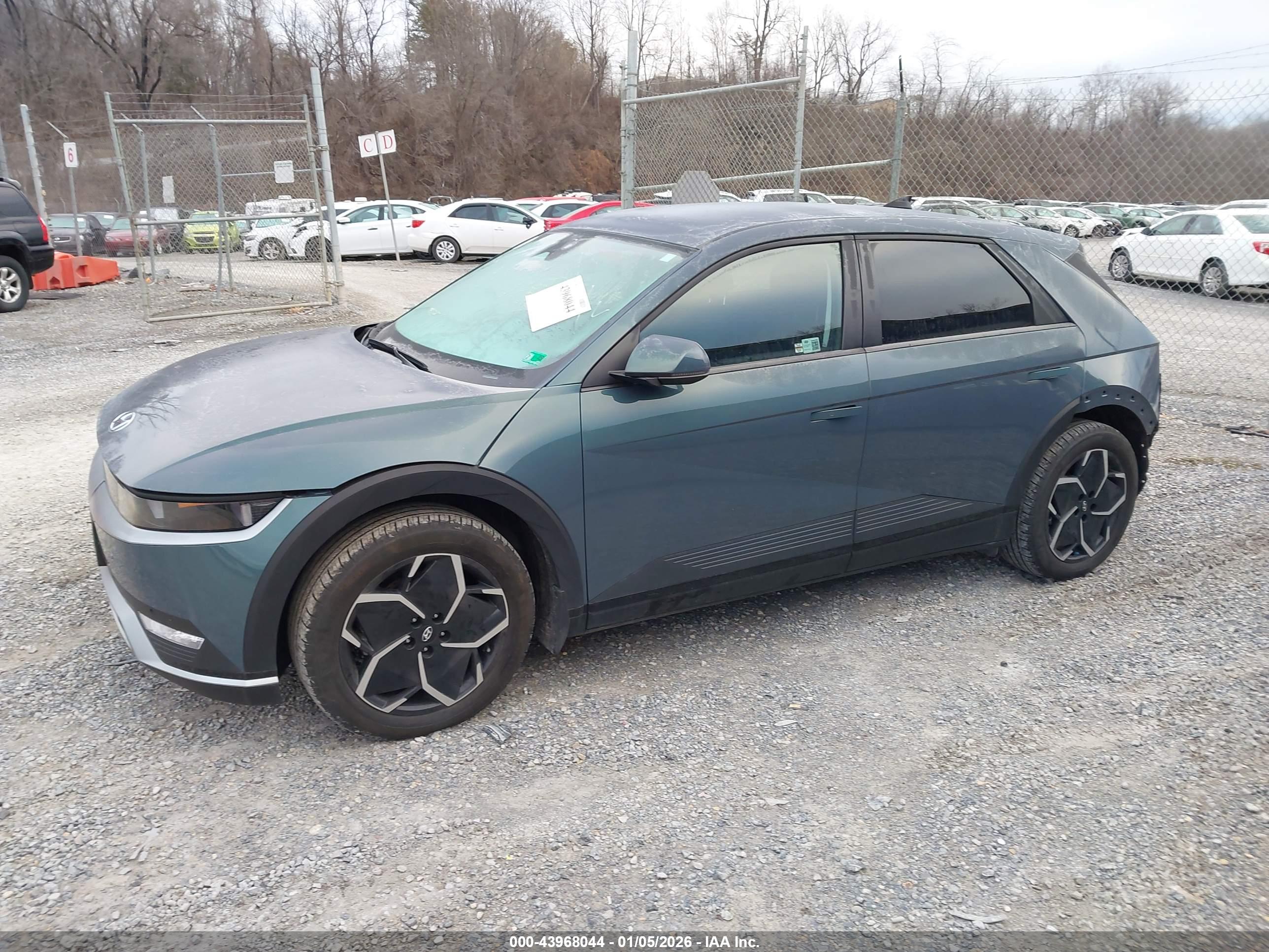 HYUNDAI IONIQ image 2