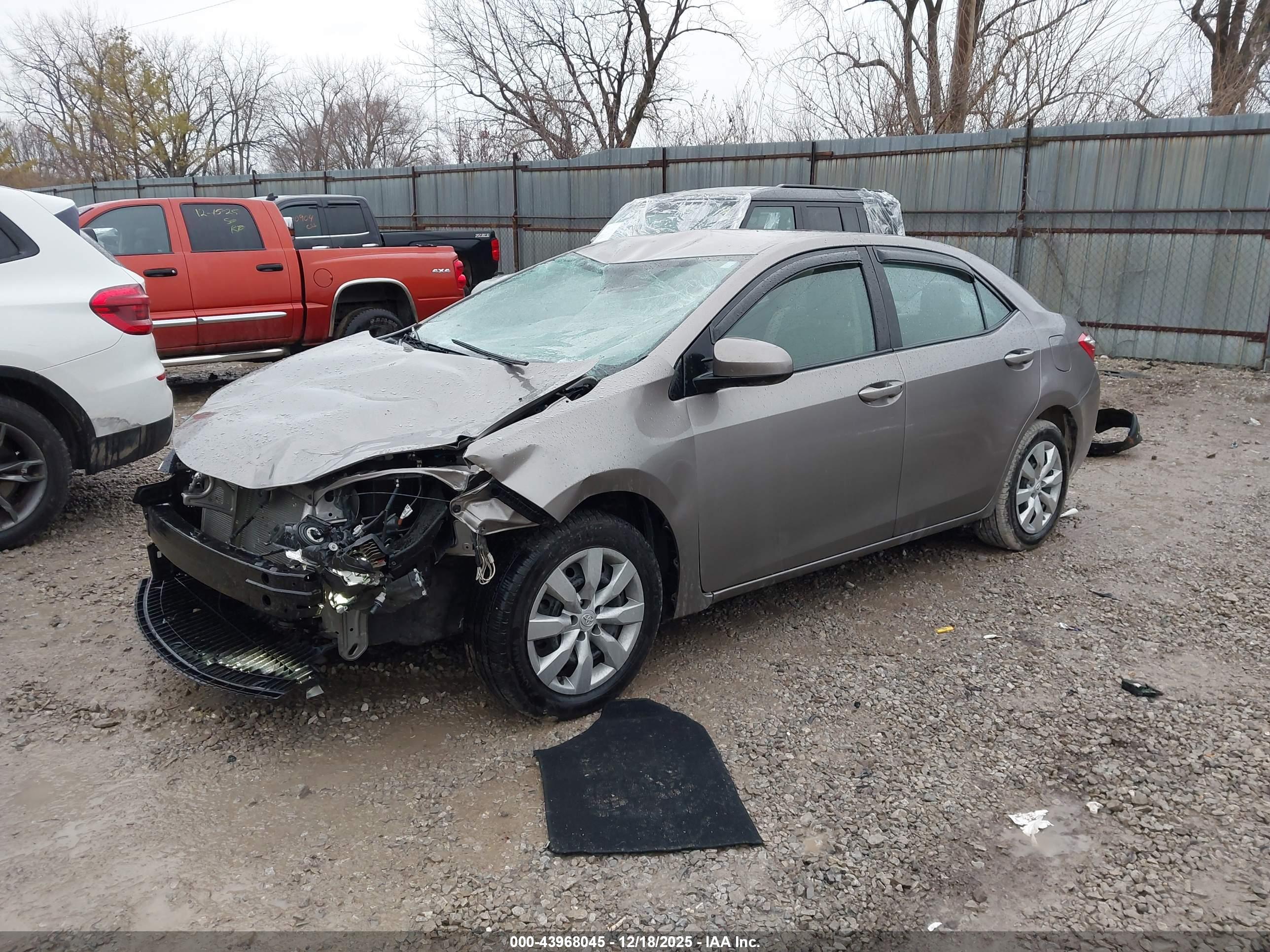 TOYOTA COROLLA image 2