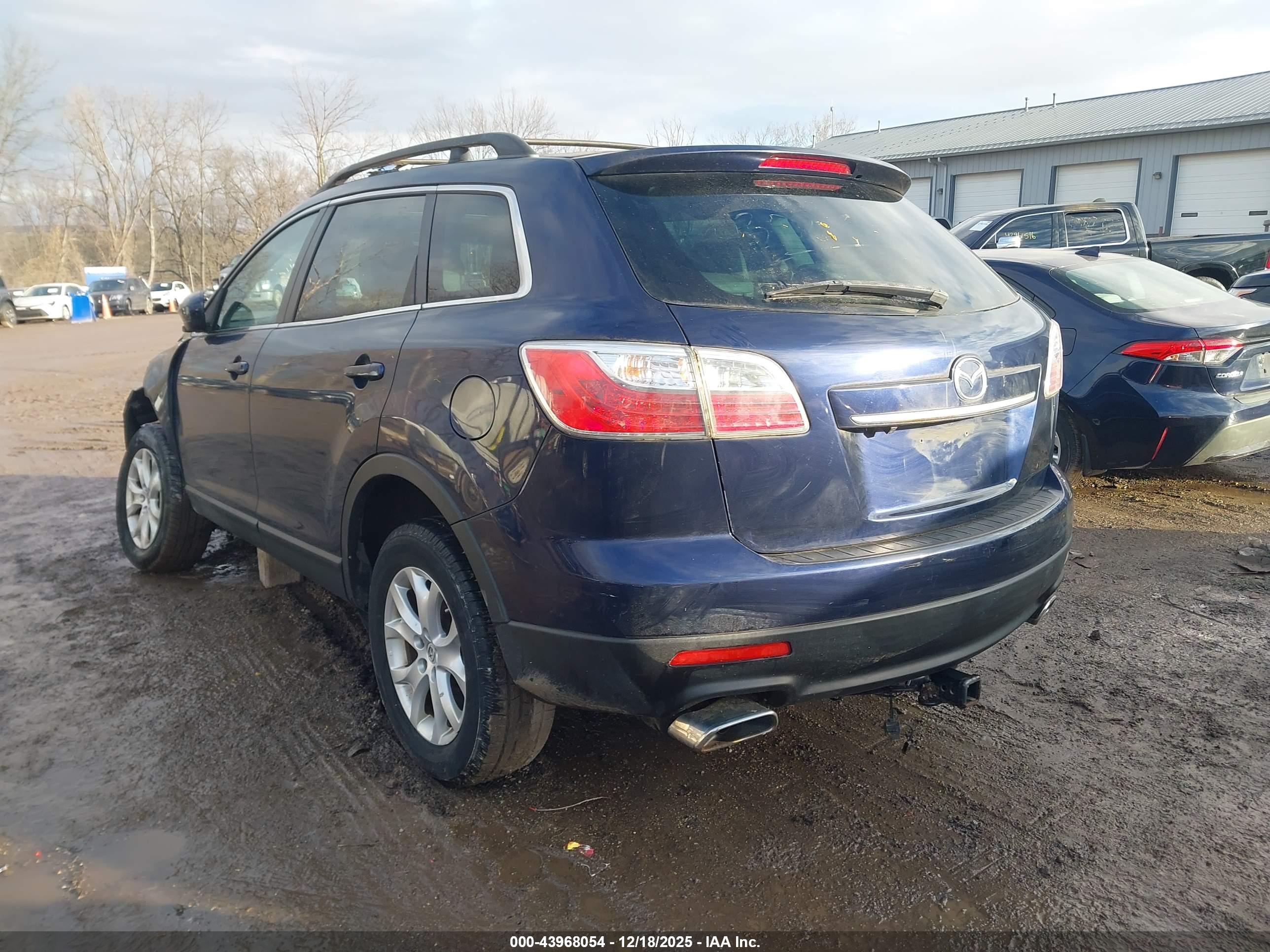 MAZDA CX-9 image 3