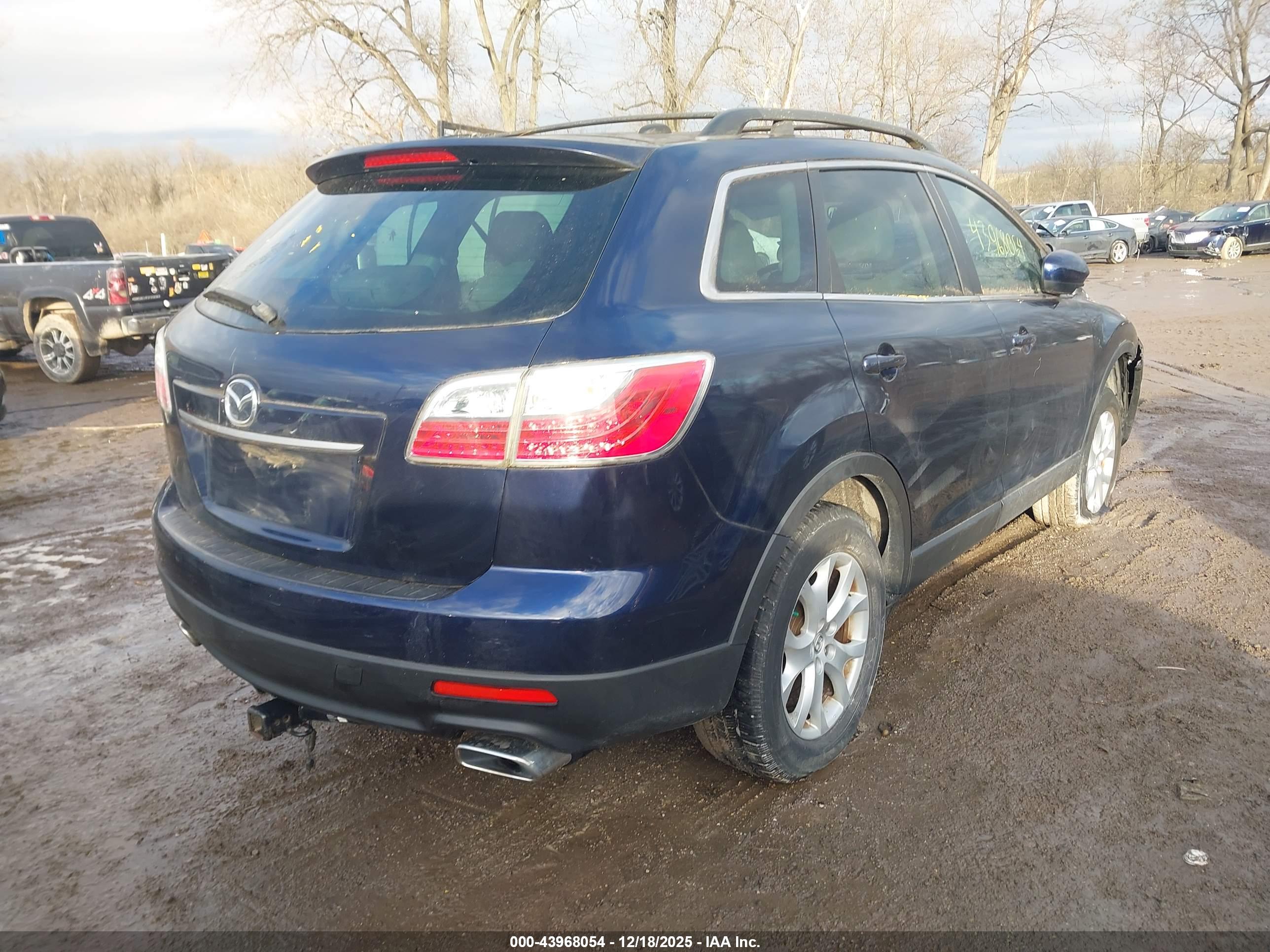 MAZDA CX-9 image 4