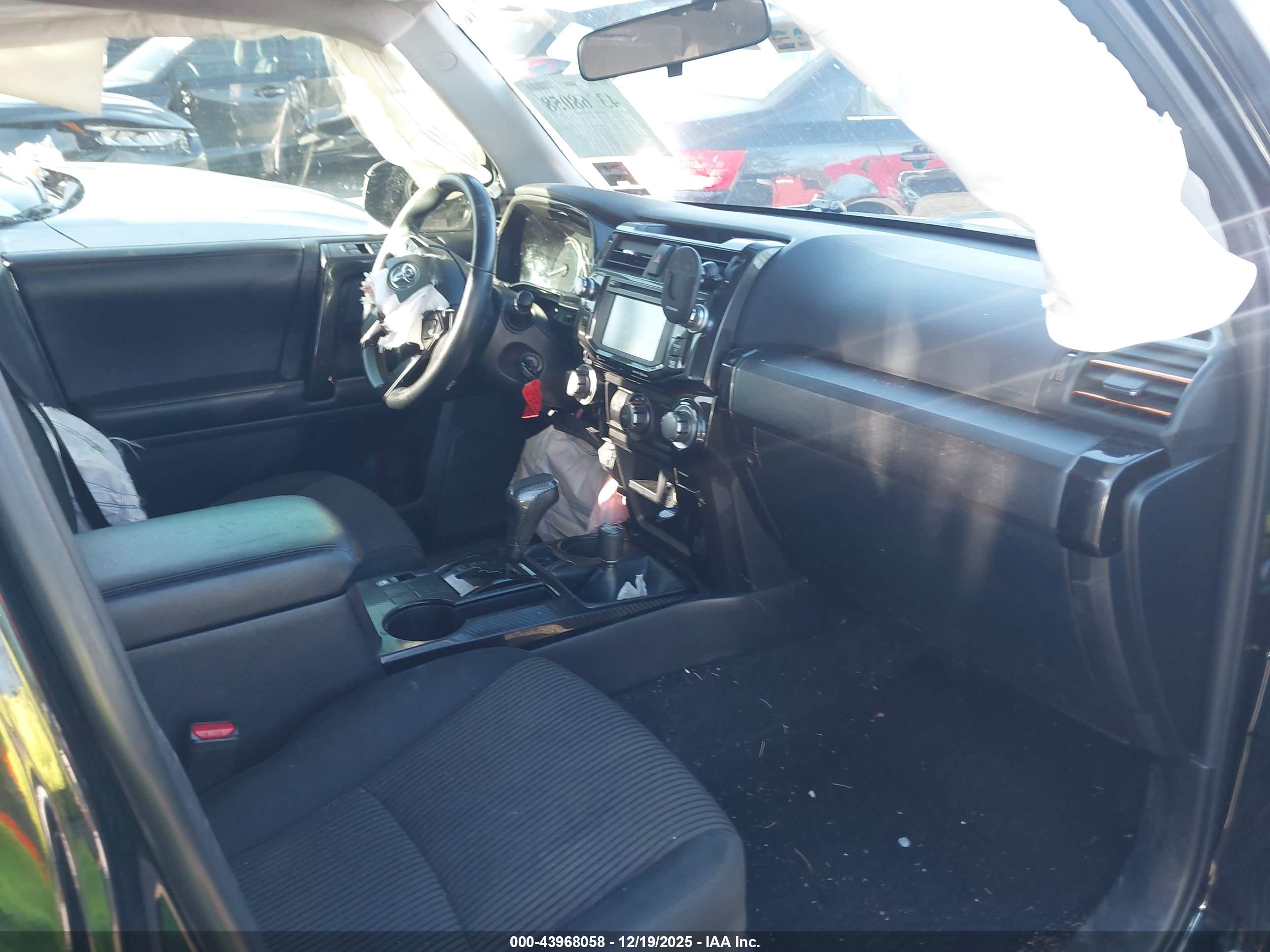 TOYOTA 4RUNNER image 5