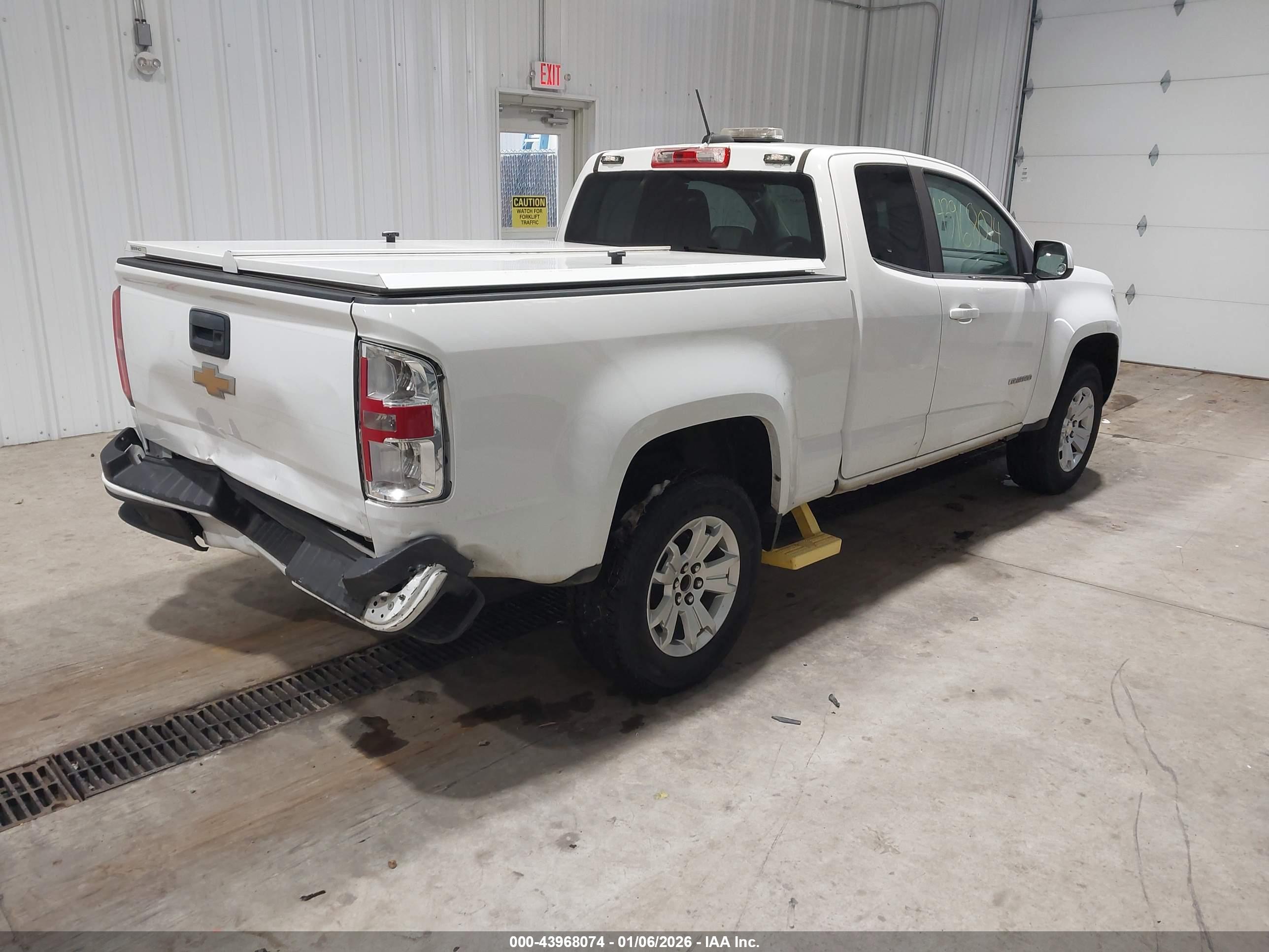 CHEVROLET COLORADO image 4