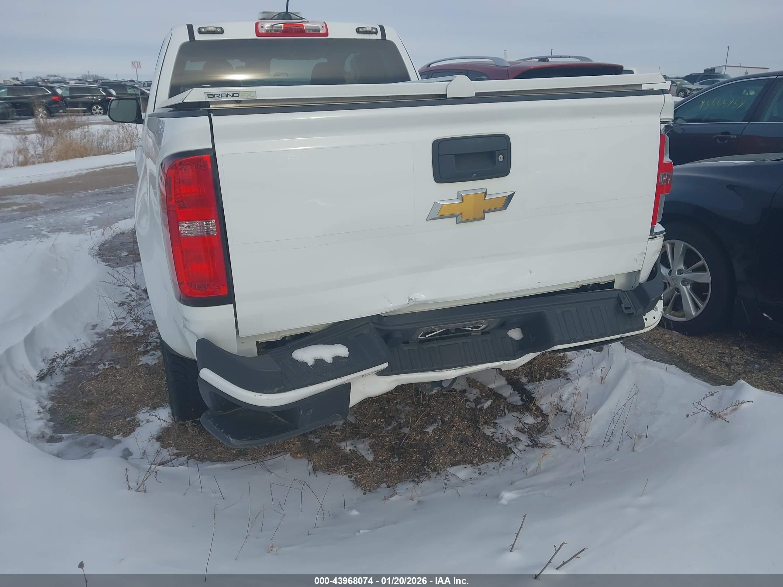 CHEVROLET COLORADO image 6
