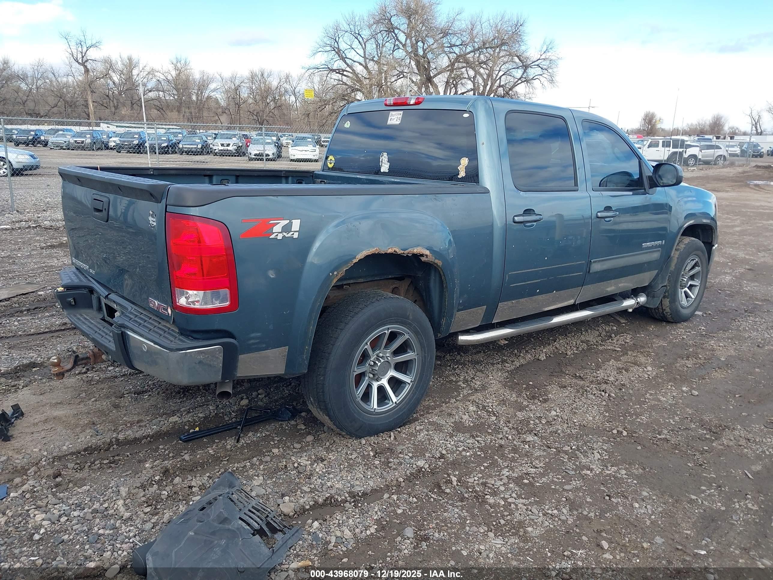 GMC SIERRA image 4