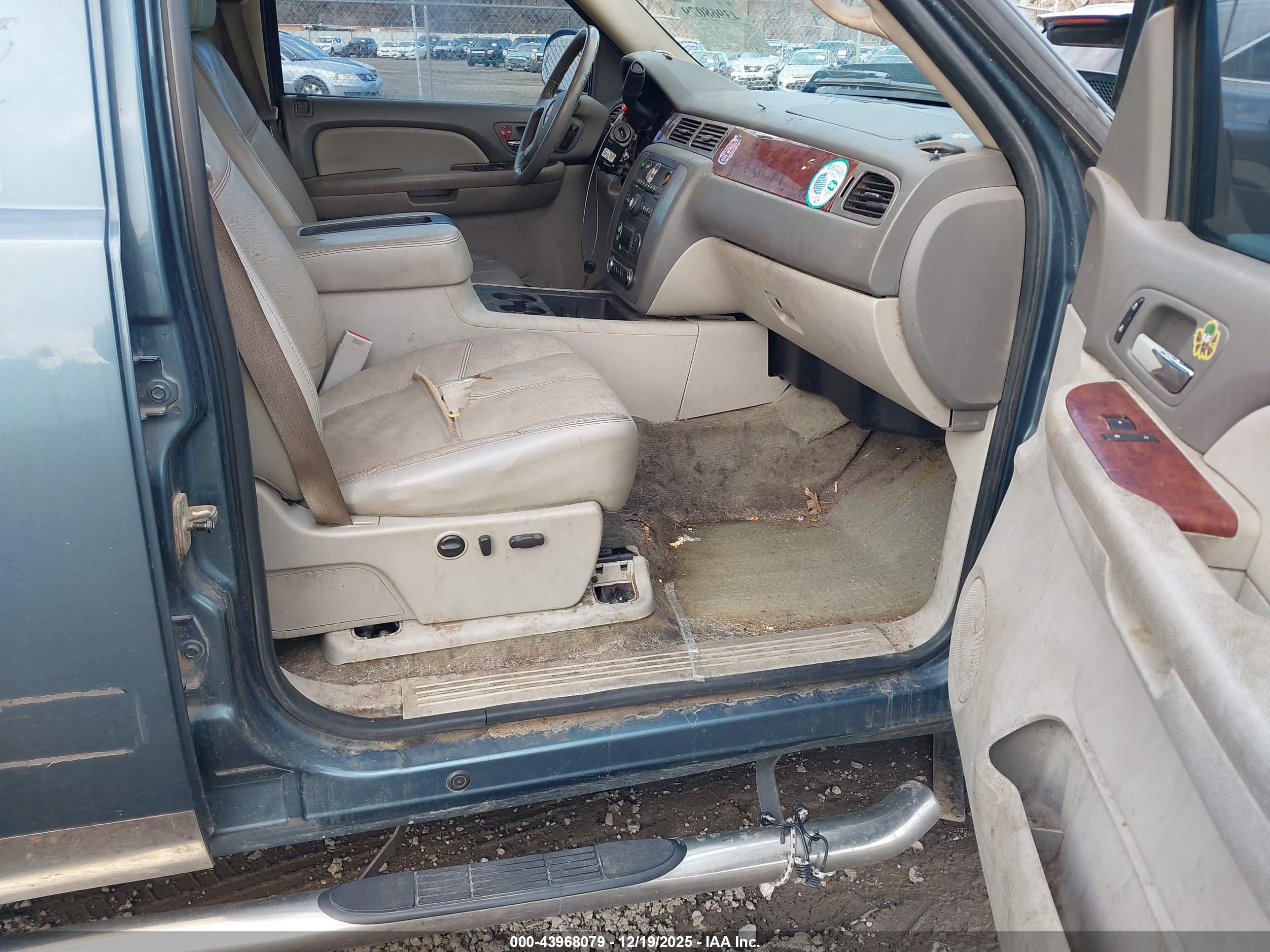 GMC SIERRA image 5