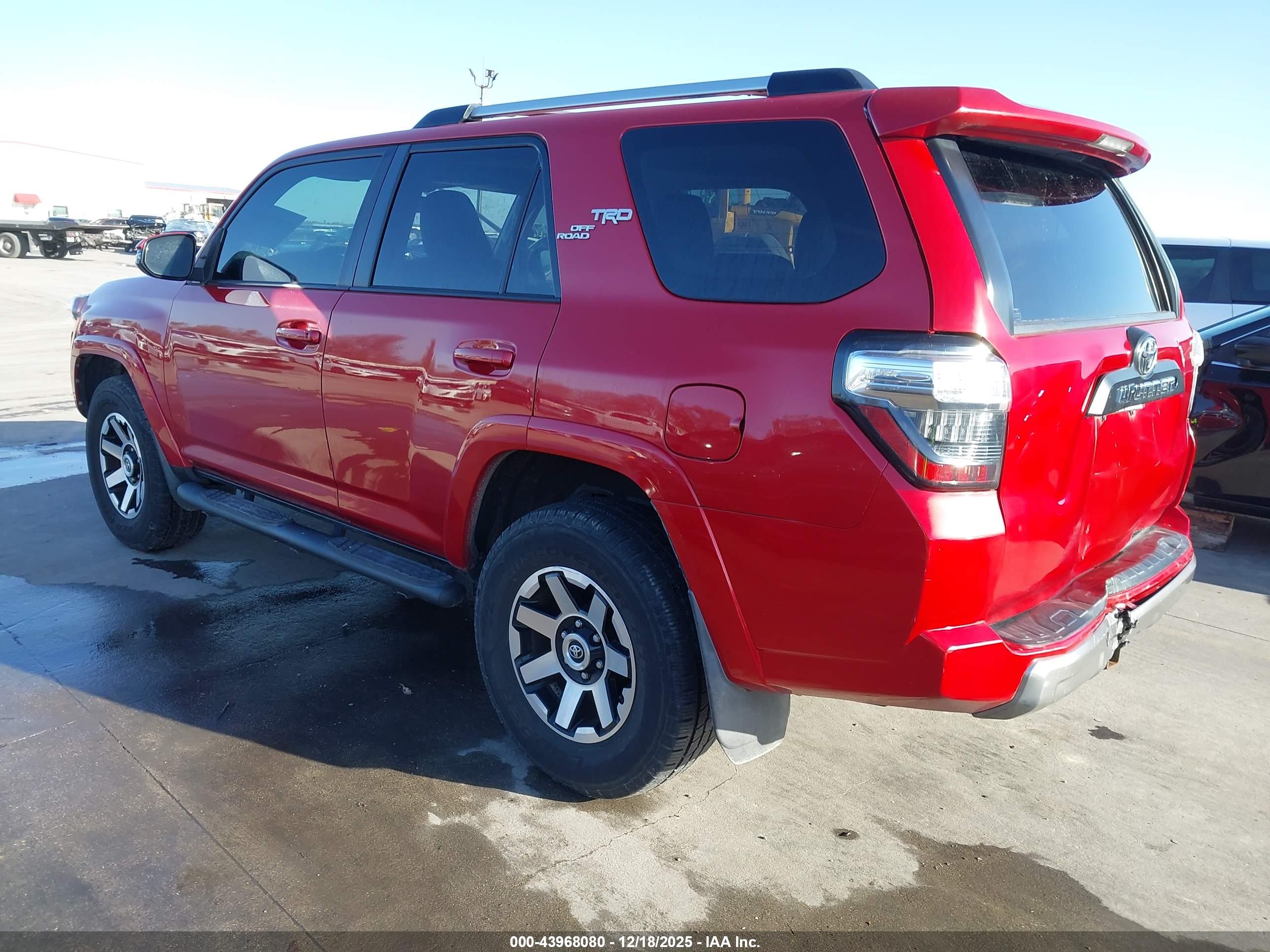 TOYOTA 4RUNNER image 3
