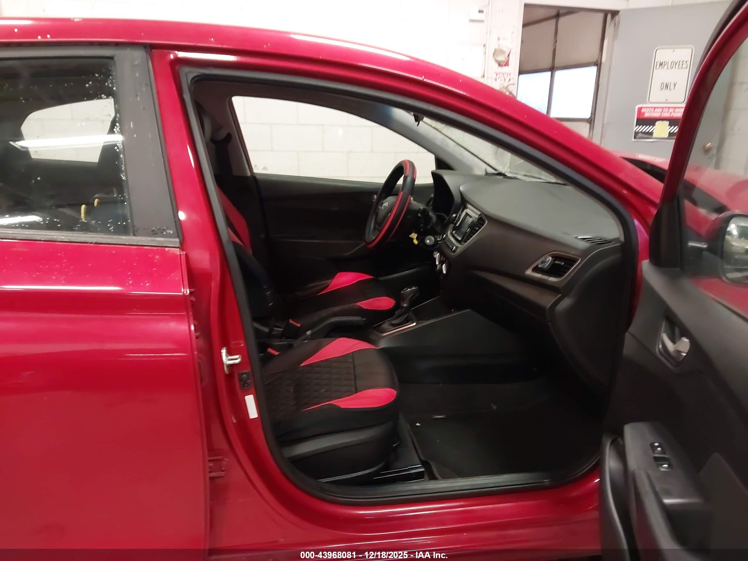 HYUNDAI ACCENT image 5