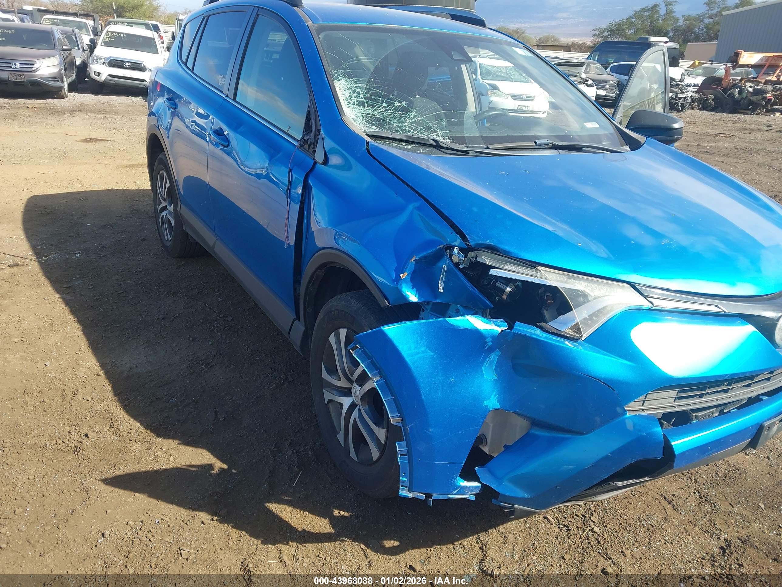 TOYOTA RAV4 image 6