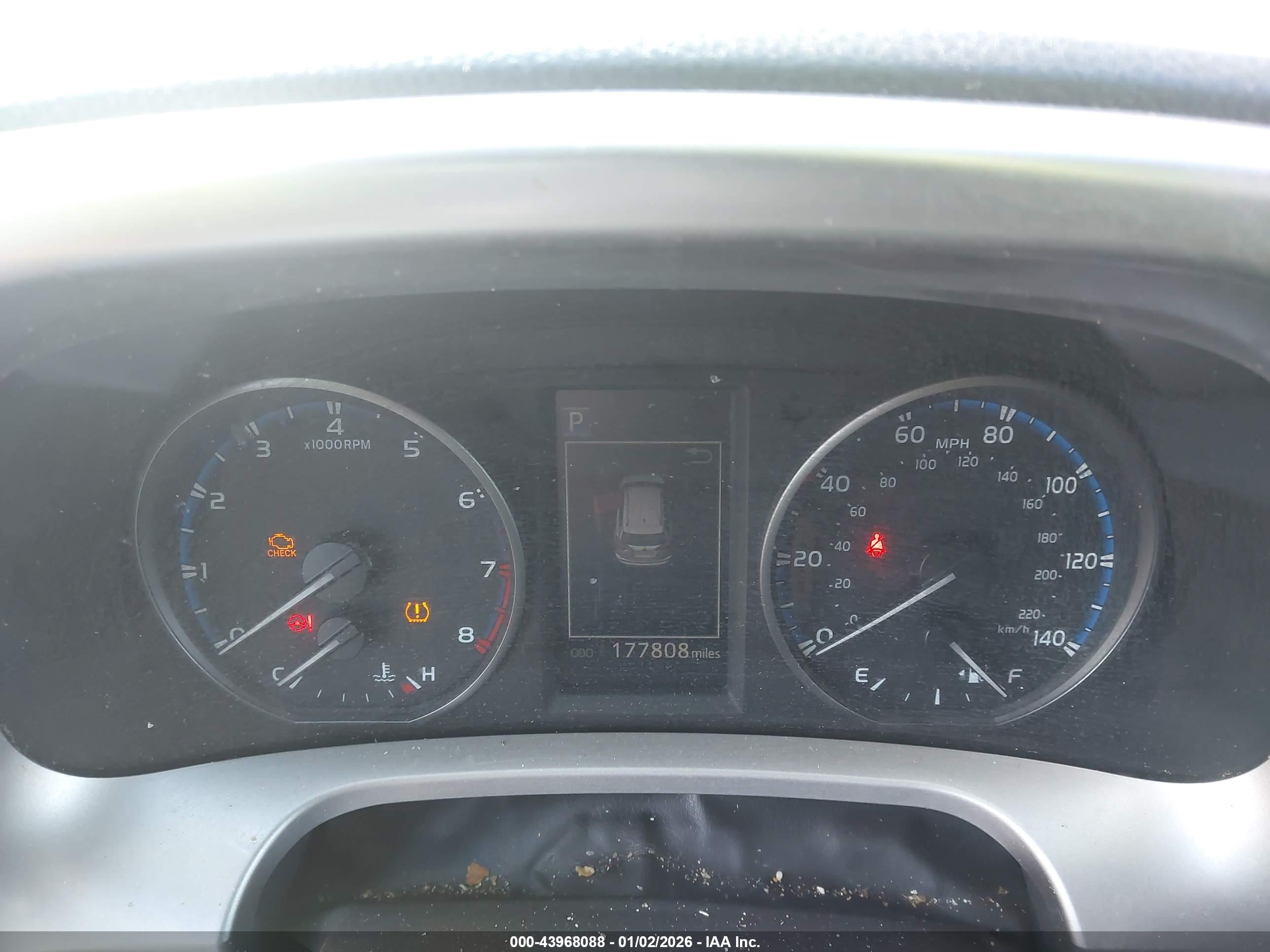 TOYOTA RAV4 image 7