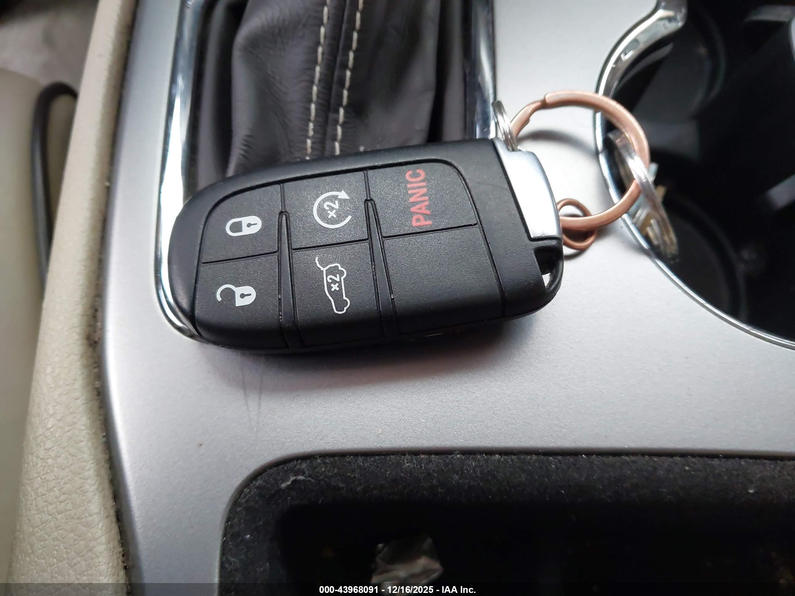 JEEP GRAND image 11