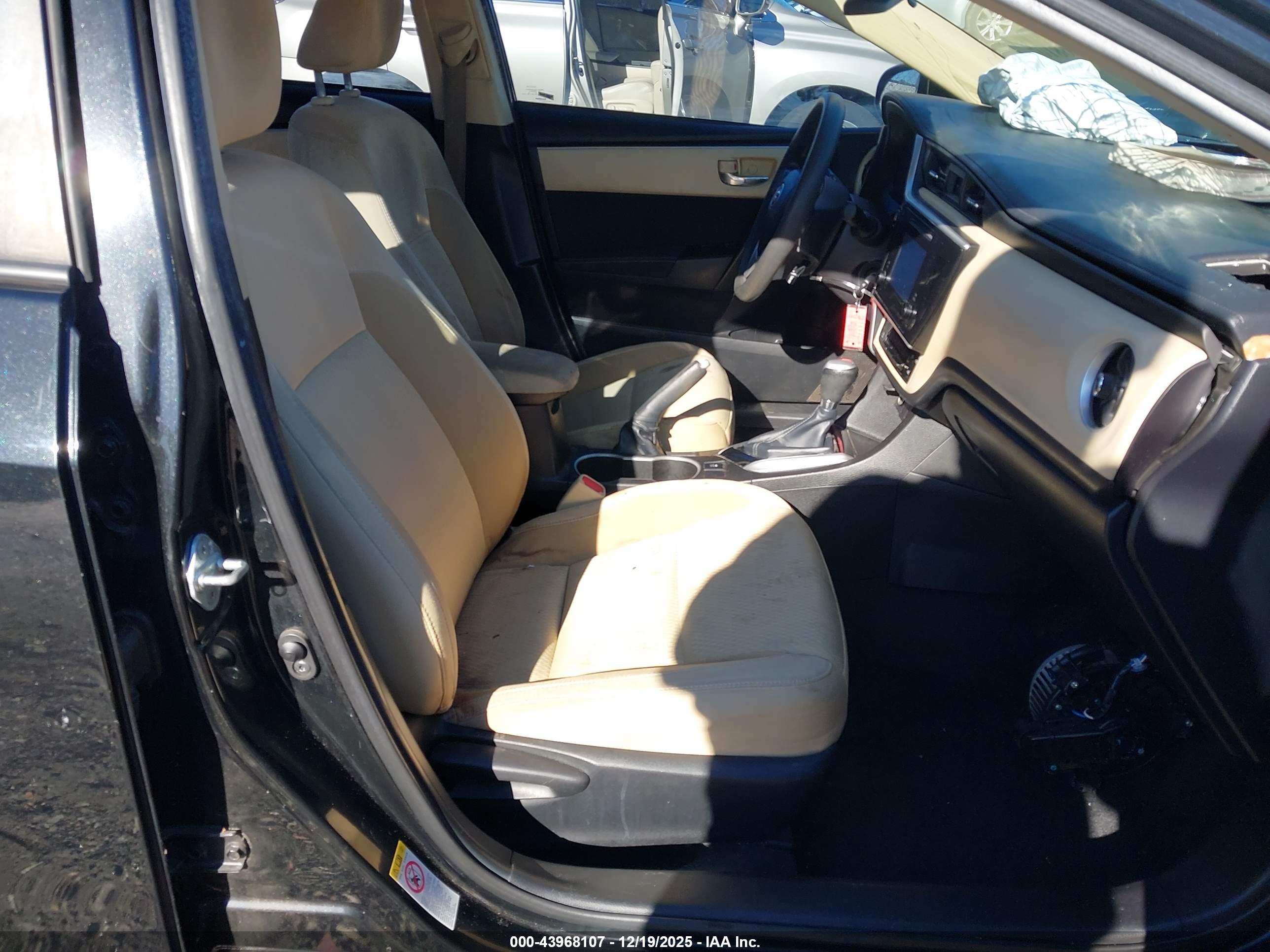 TOYOTA COROLLA image 5
