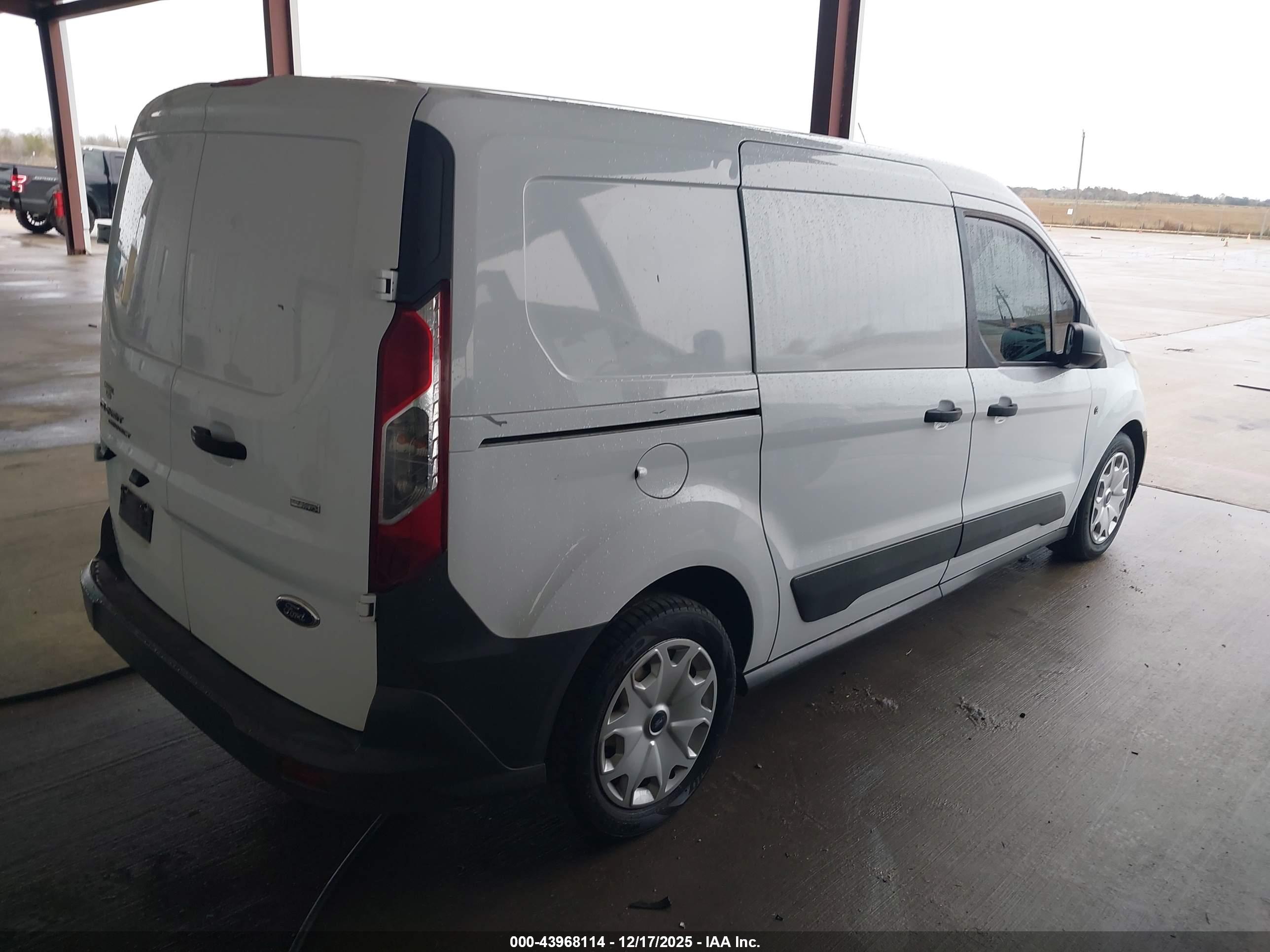 FORD TRANSIT image 4